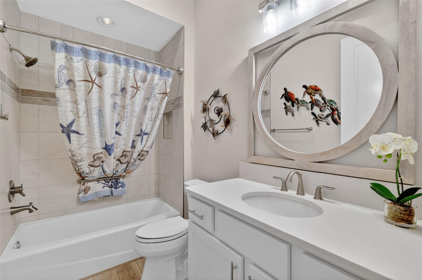 Image 27 of 43 For 2556 Spurlock Way