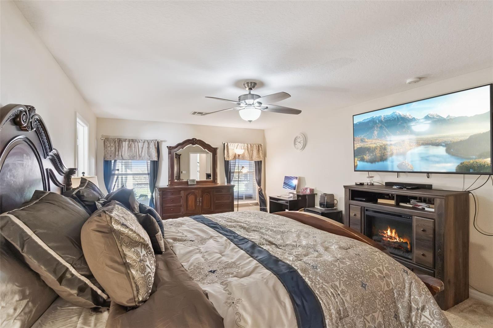 Image 14 of 35 For 7727 Newlan Drive