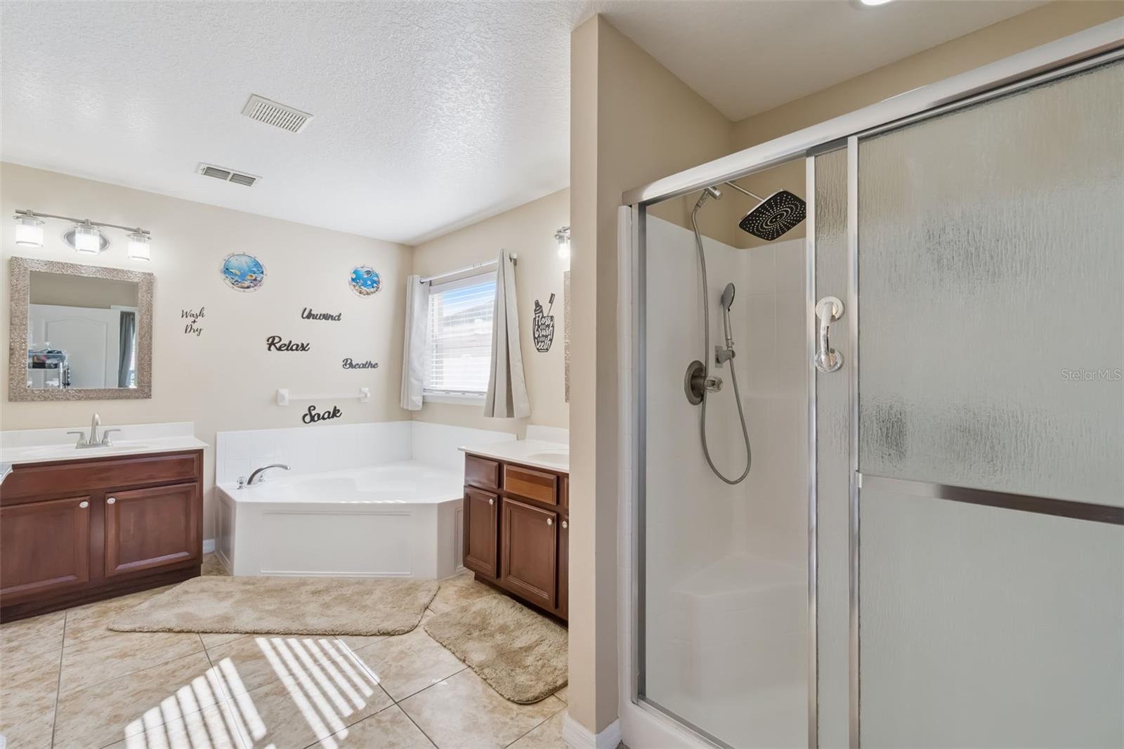 Image 19 of 35 For 7727 Newlan Drive