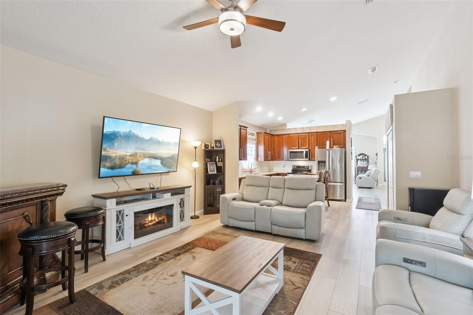 Image 7 of 35 For 7727 Newlan Drive