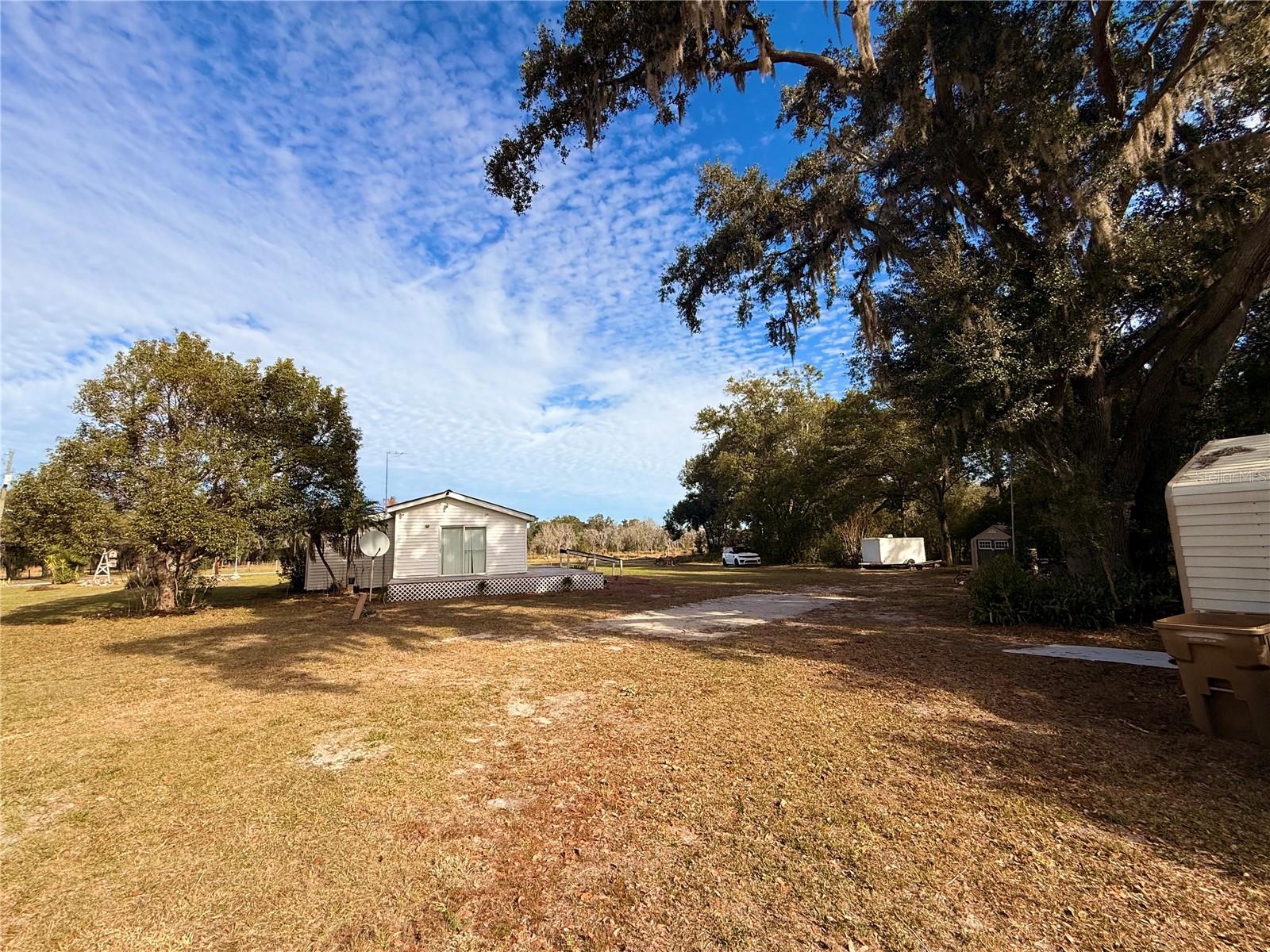 Image 11 of 24 For 13942 Mascotte Empire Road