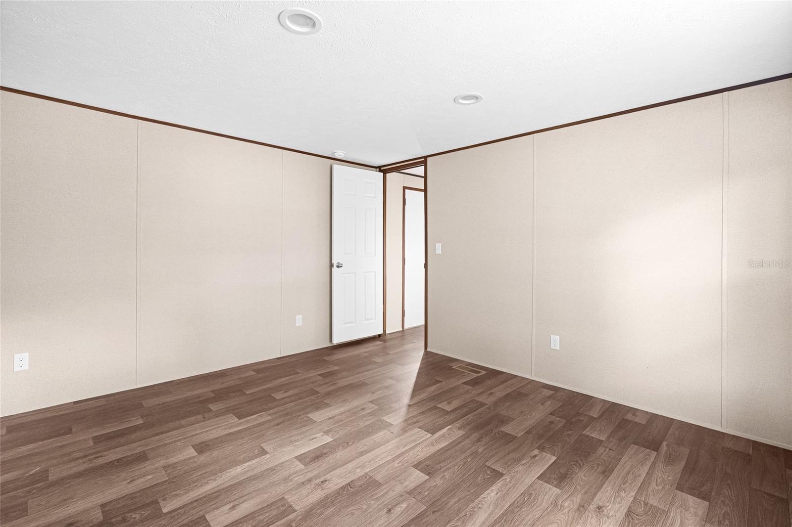 Image 13 of 26 For 4104 33rd Place