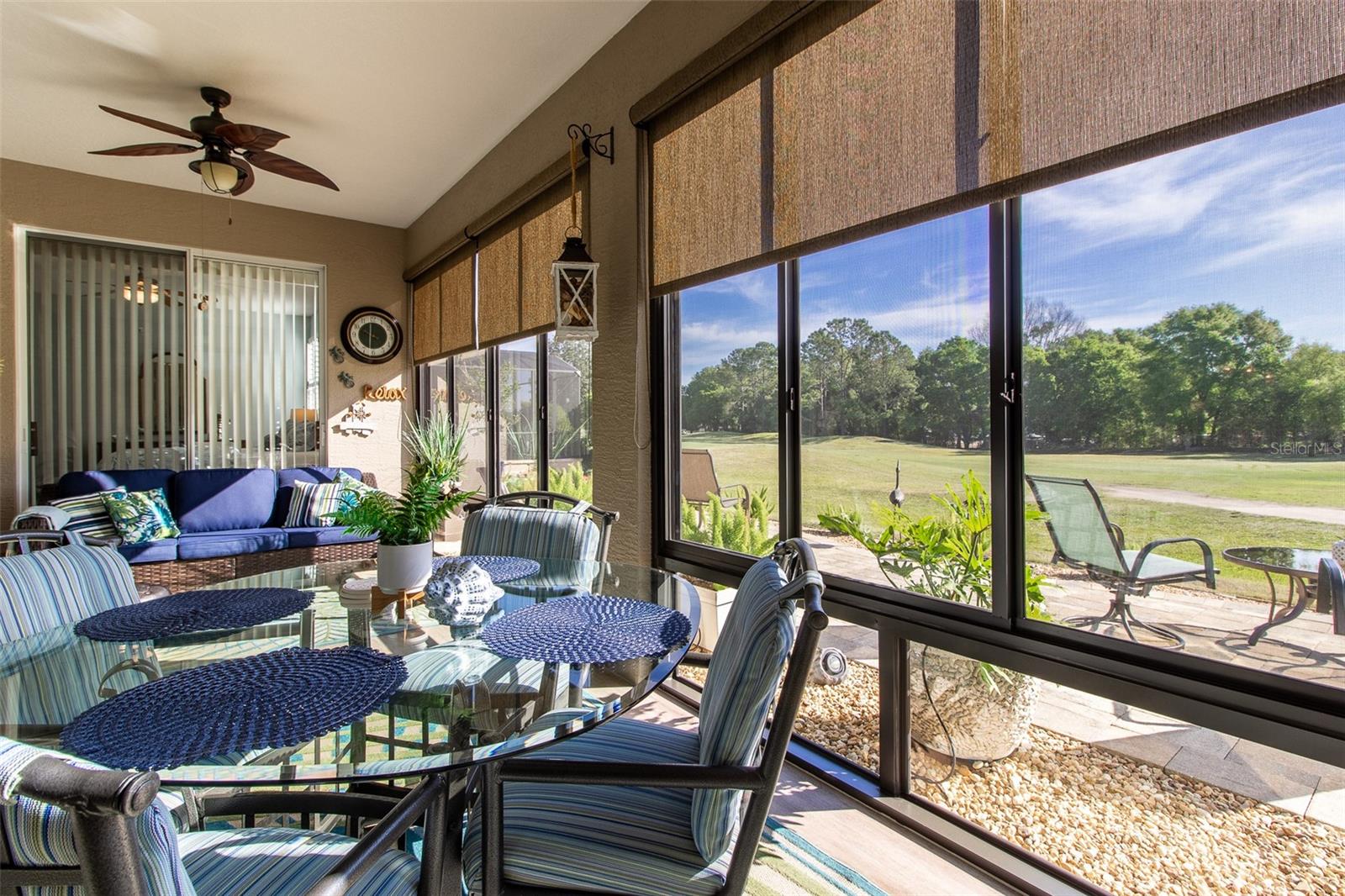 Listing photo id 21 for 16123 14th Avenue Road