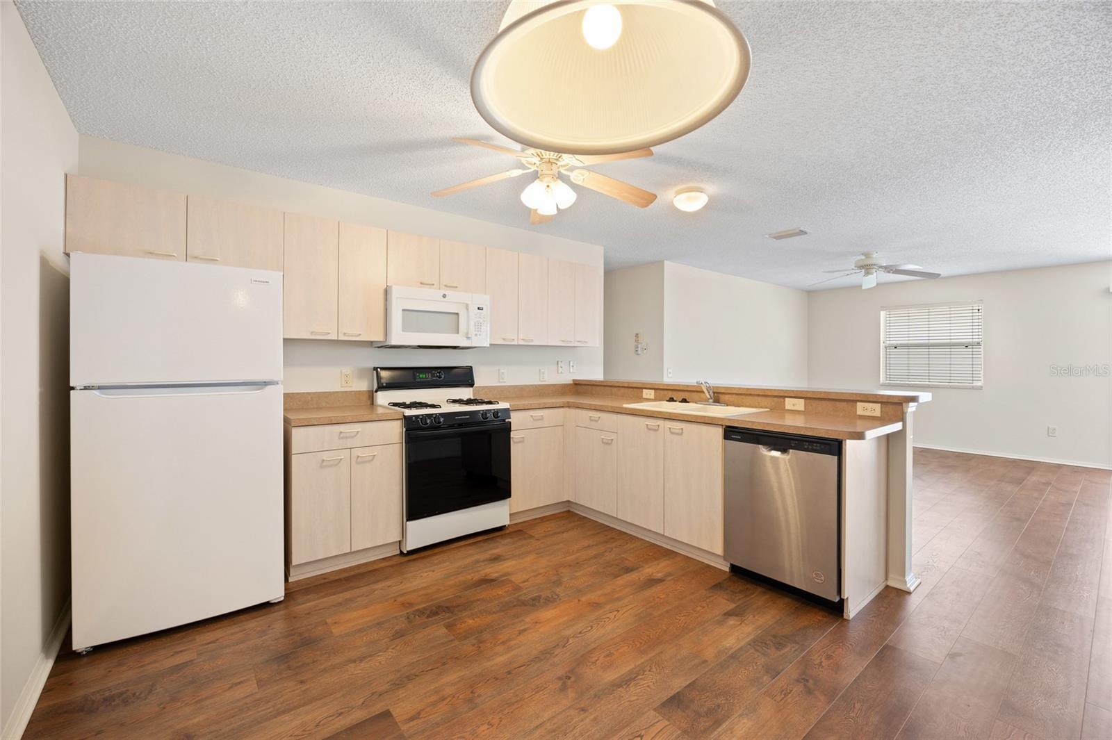 Image 9 of 35 For 17358 78th Harmony Circle