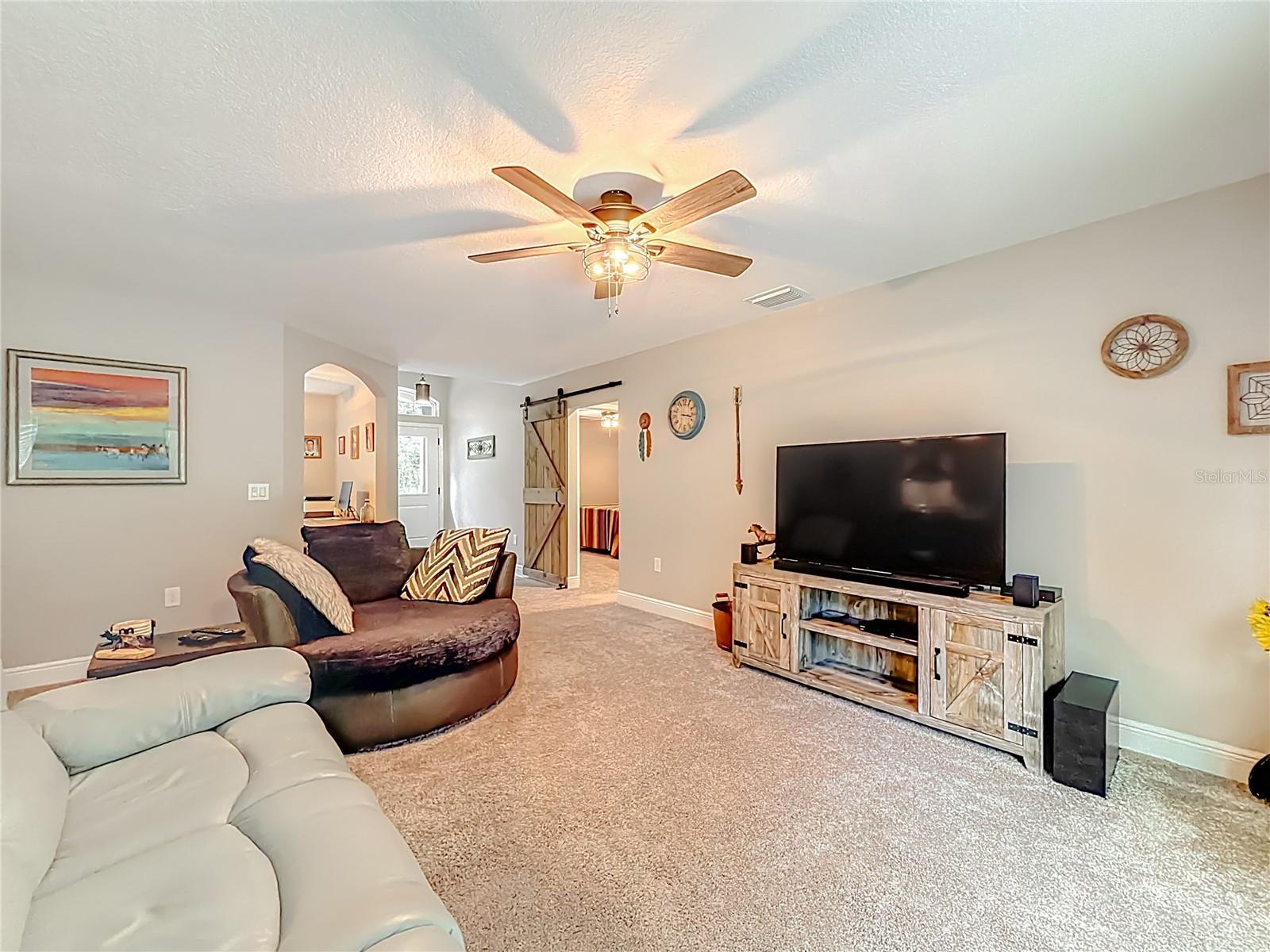 Image 14 of 47 For 27410 Velma Avenue