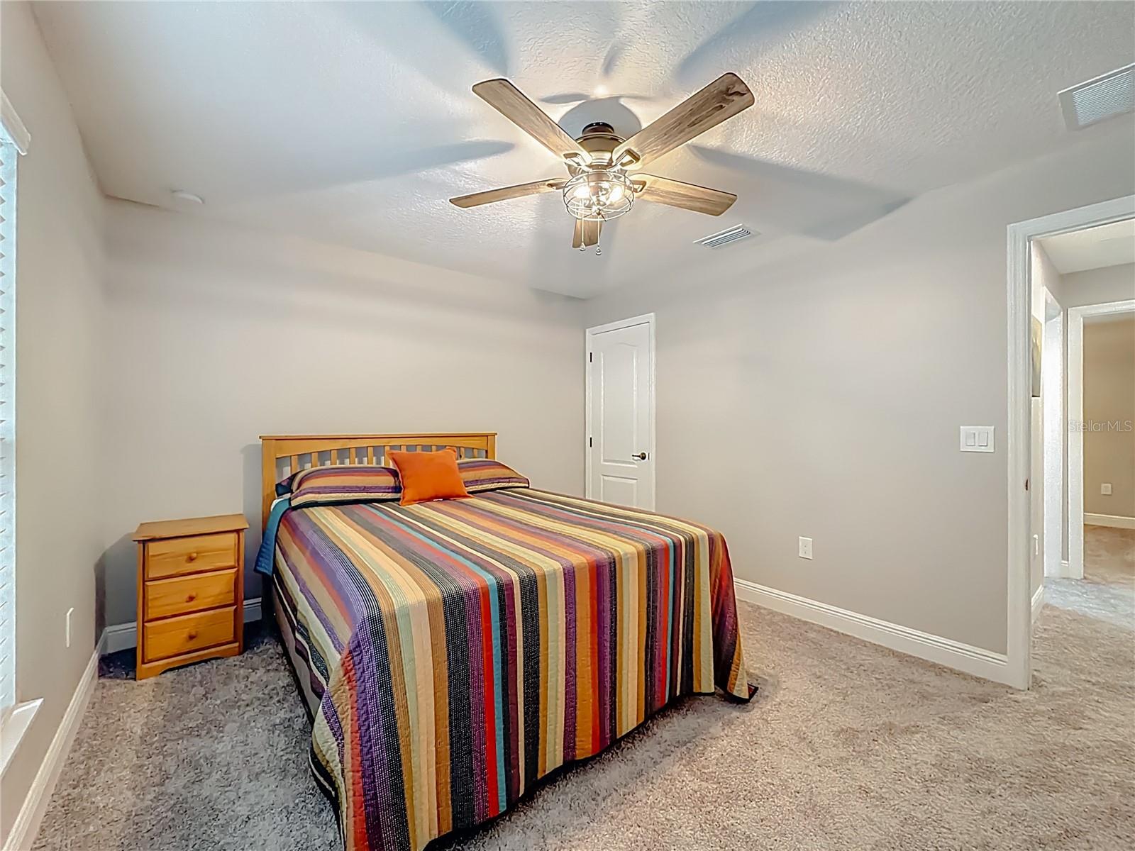 Image 37 of 47 For 27410 Velma Avenue