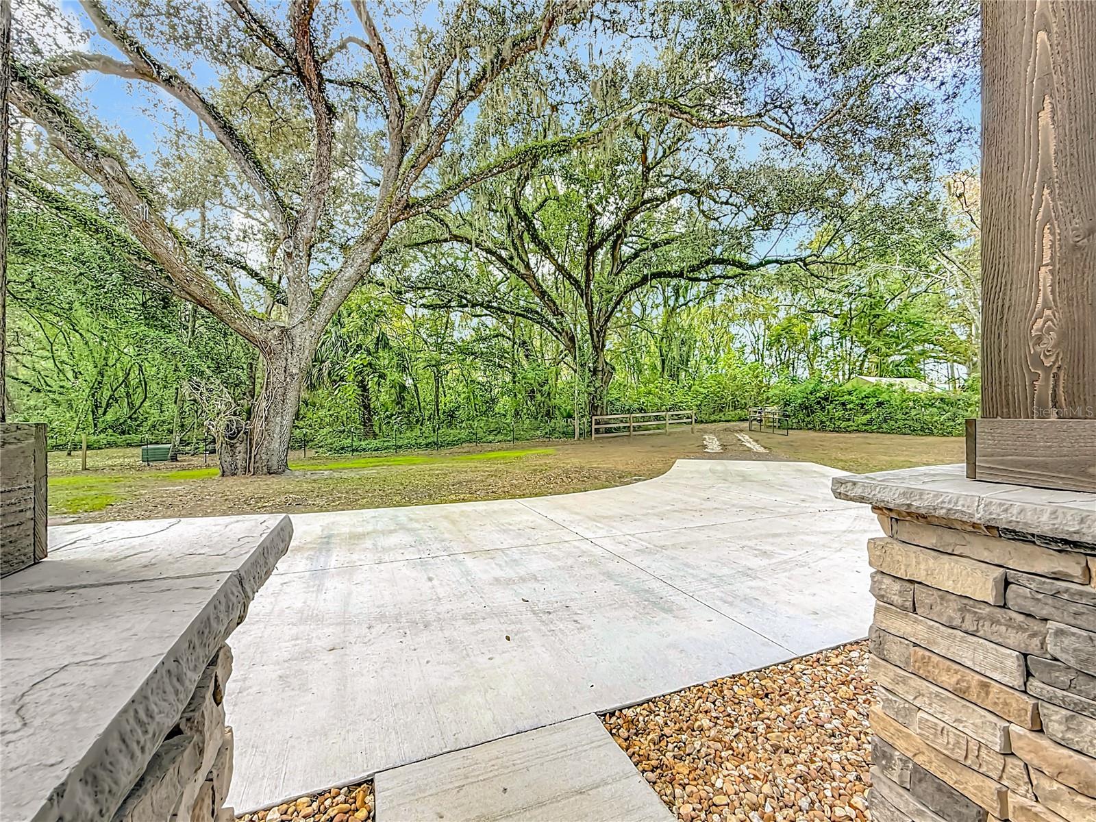 Image 7 of 47 For 27410 Velma Avenue