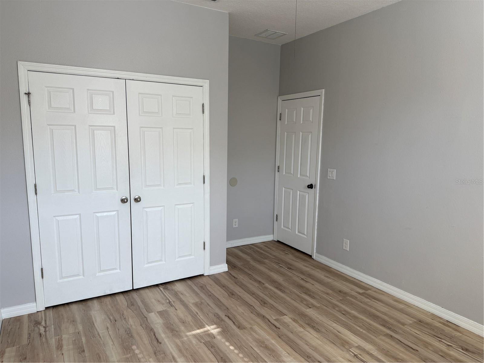 Image 17 of 39 For 10032 Lenox Street