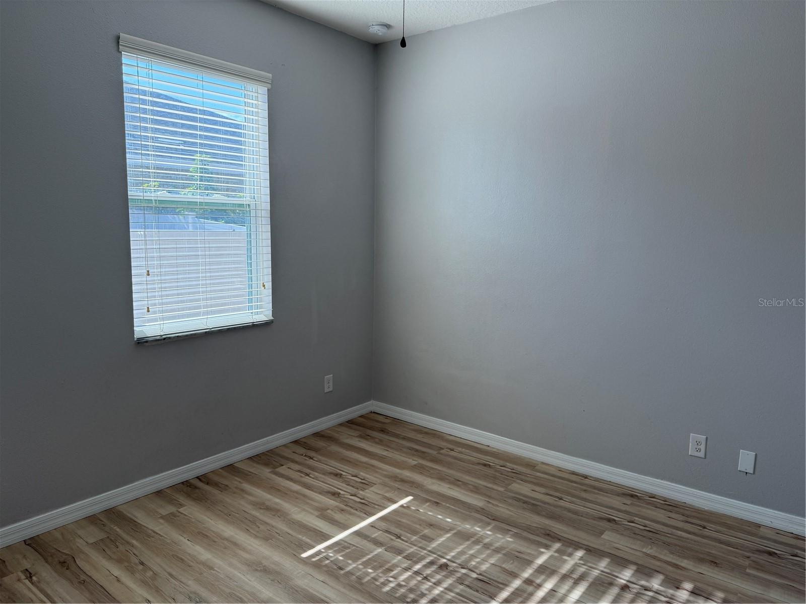 Image 20 of 39 For 10032 Lenox Street