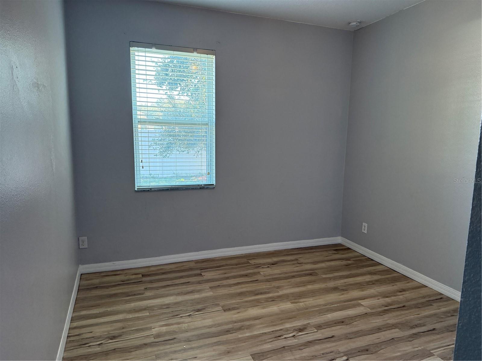 Image 22 of 39 For 10032 Lenox Street