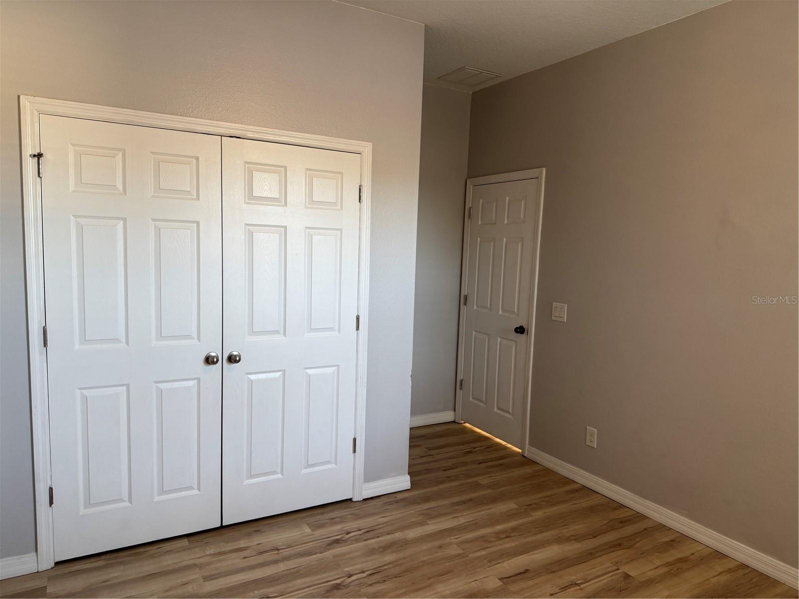 Image 23 of 39 For 10032 Lenox Street