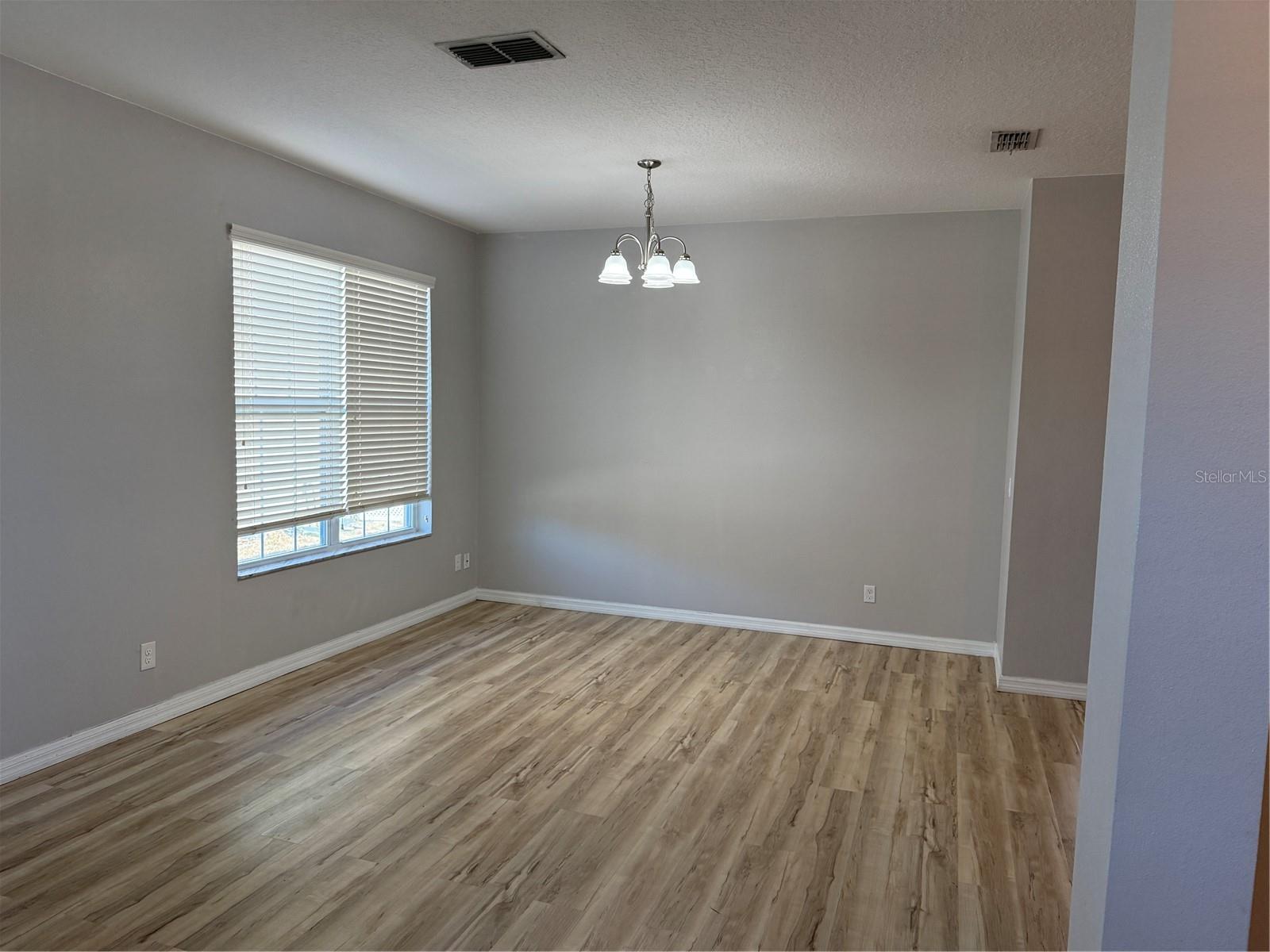 Image 3 of 39 For 10032 Lenox Street