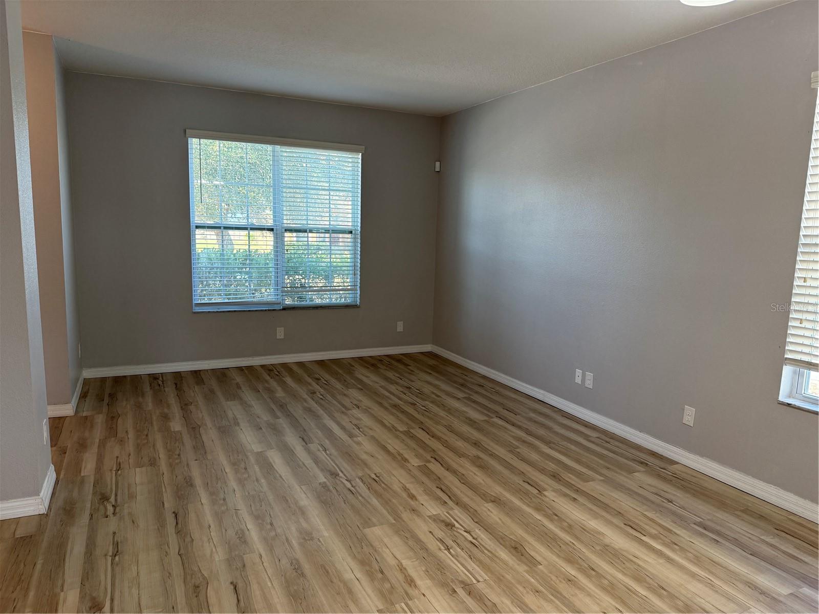 Image 4 of 39 For 10032 Lenox Street