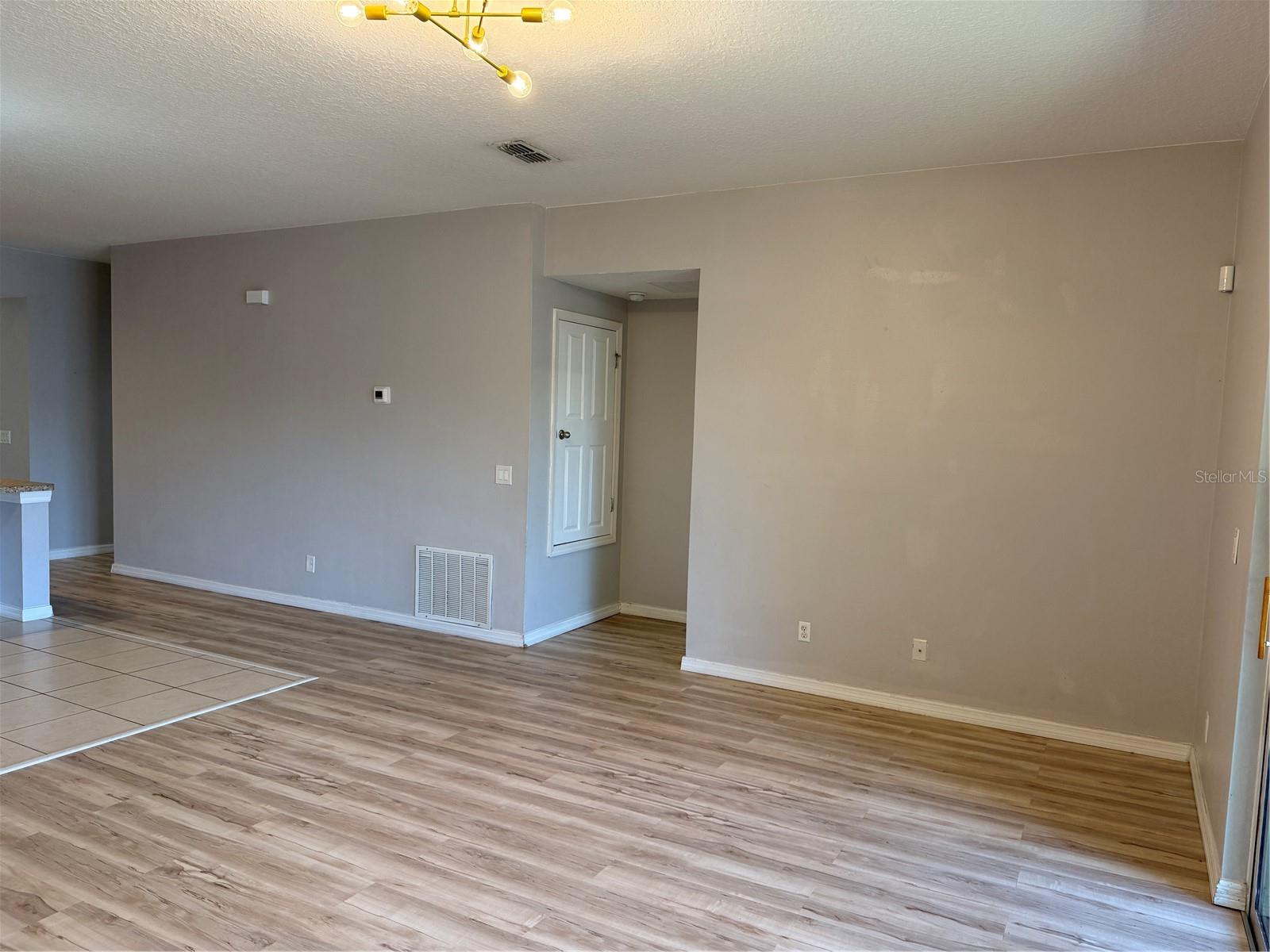 Image 8 of 39 For 10032 Lenox Street