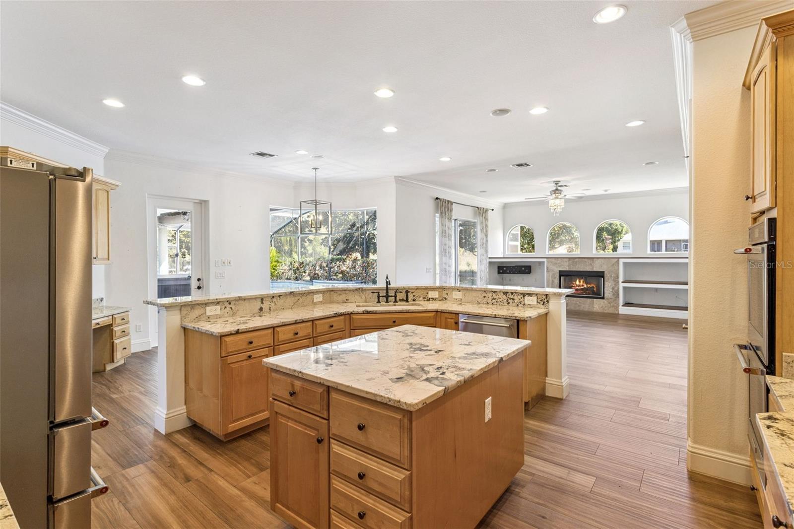 Image 34 of 80 For 12633 Crown Point Circle