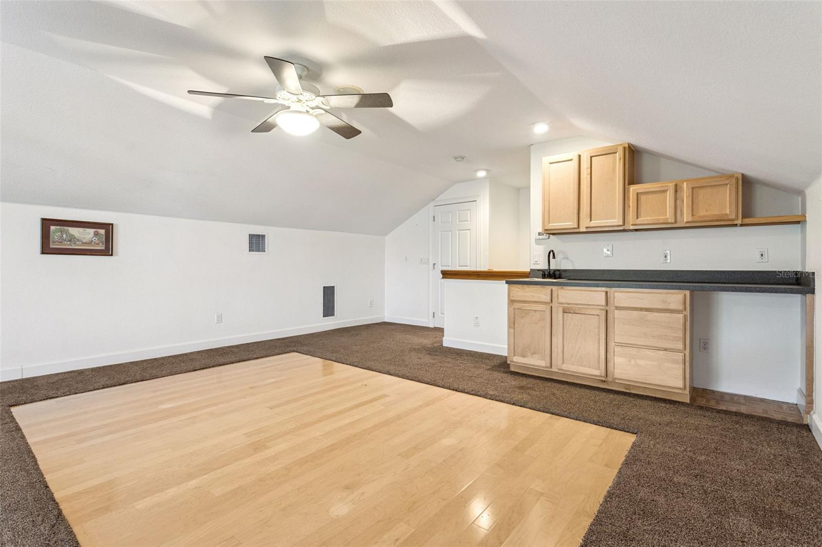 Image 43 of 80 For 12633 Crown Point Circle