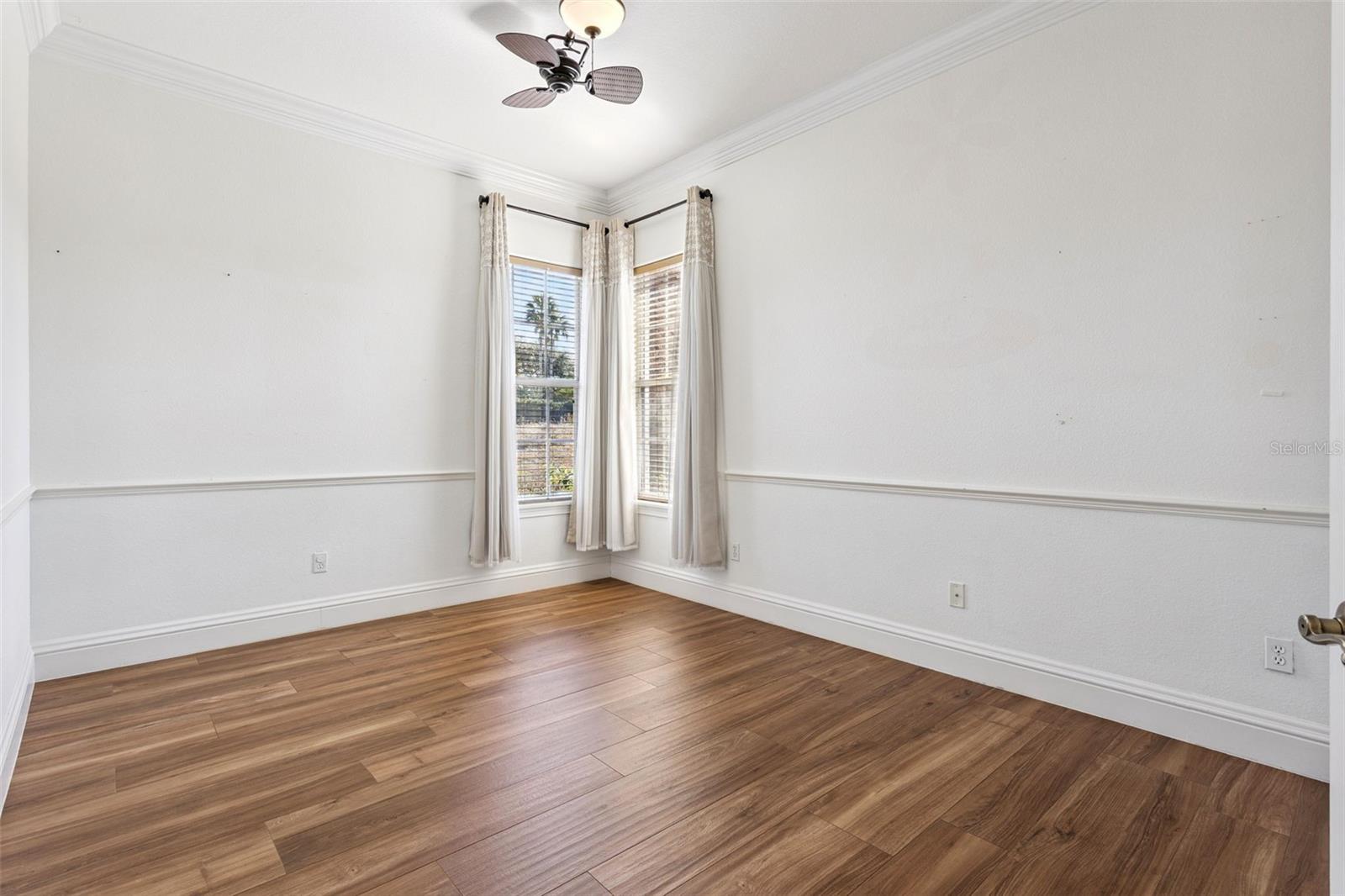 Image 48 of 80 For 12633 Crown Point Circle