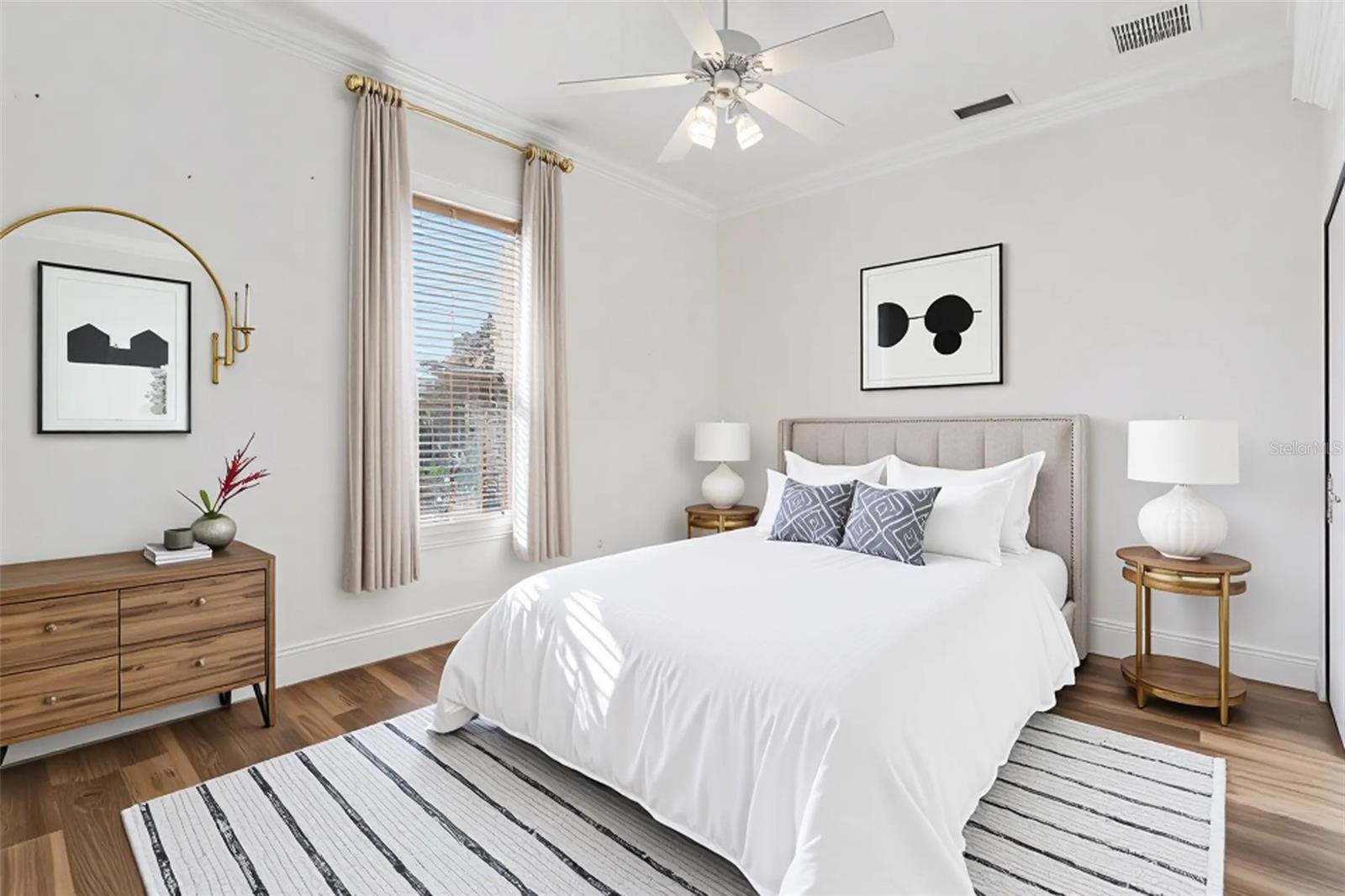 Image 50 of 80 For 12633 Crown Point Circle