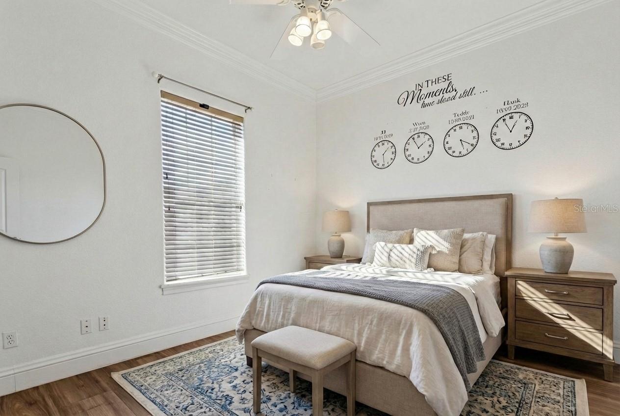 Image 52 of 80 For 12633 Crown Point Circle