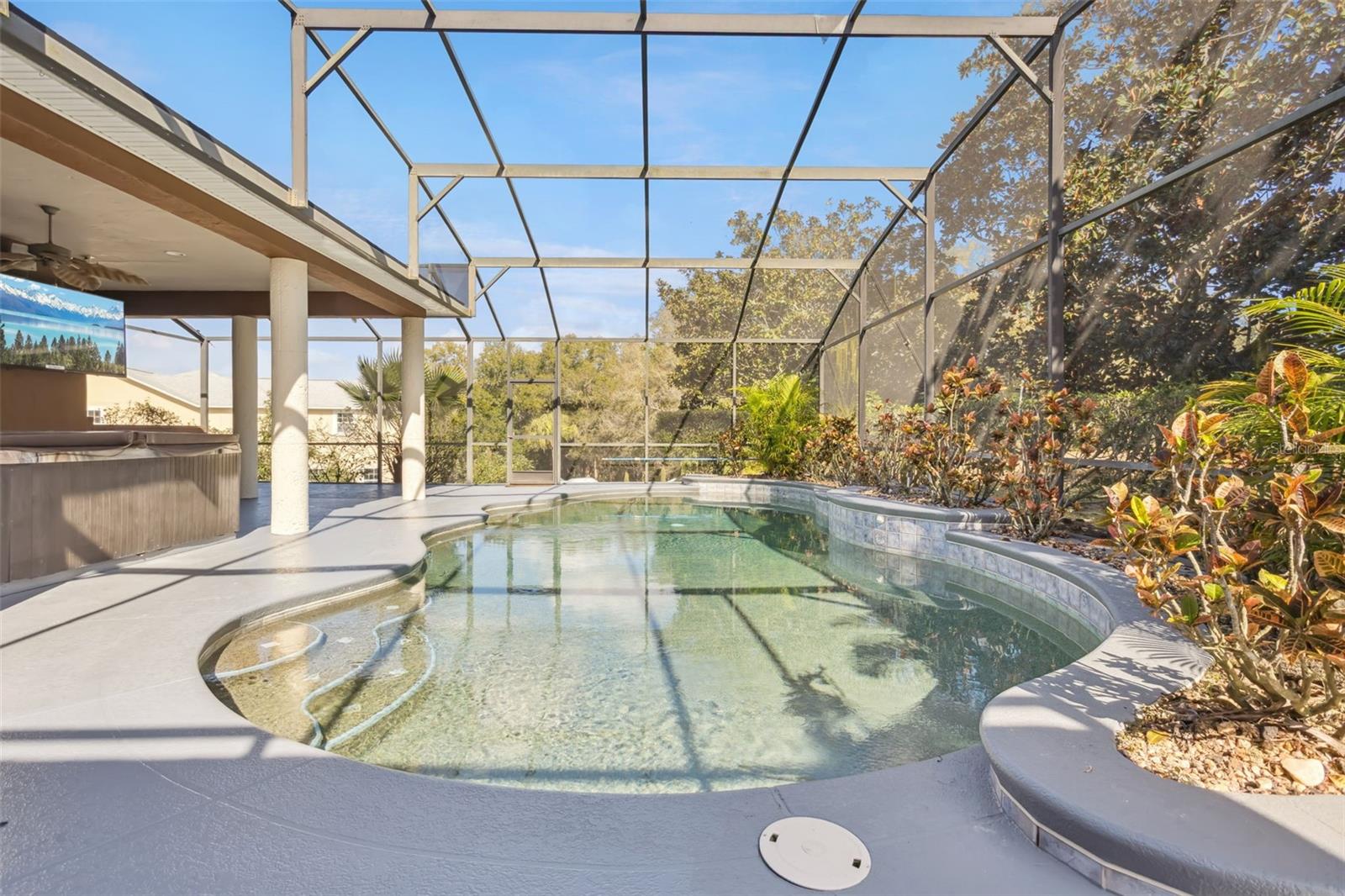 Image 60 of 80 For 12633 Crown Point Circle