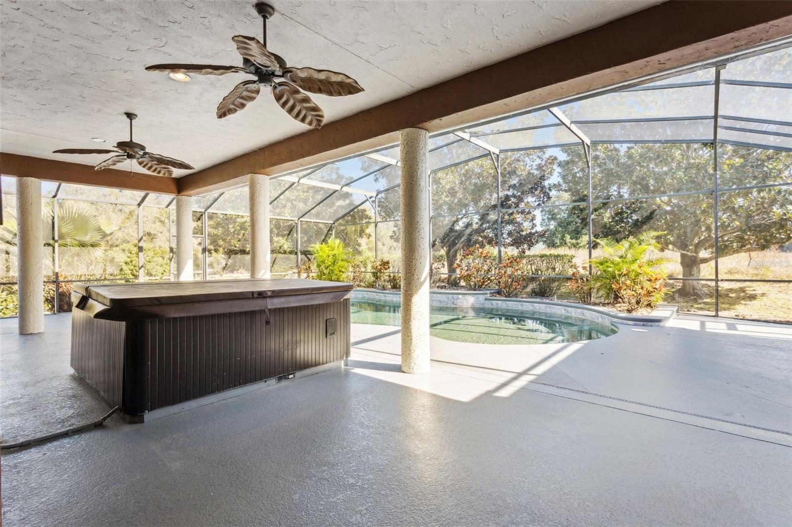 Image 64 of 80 For 12633 Crown Point Circle