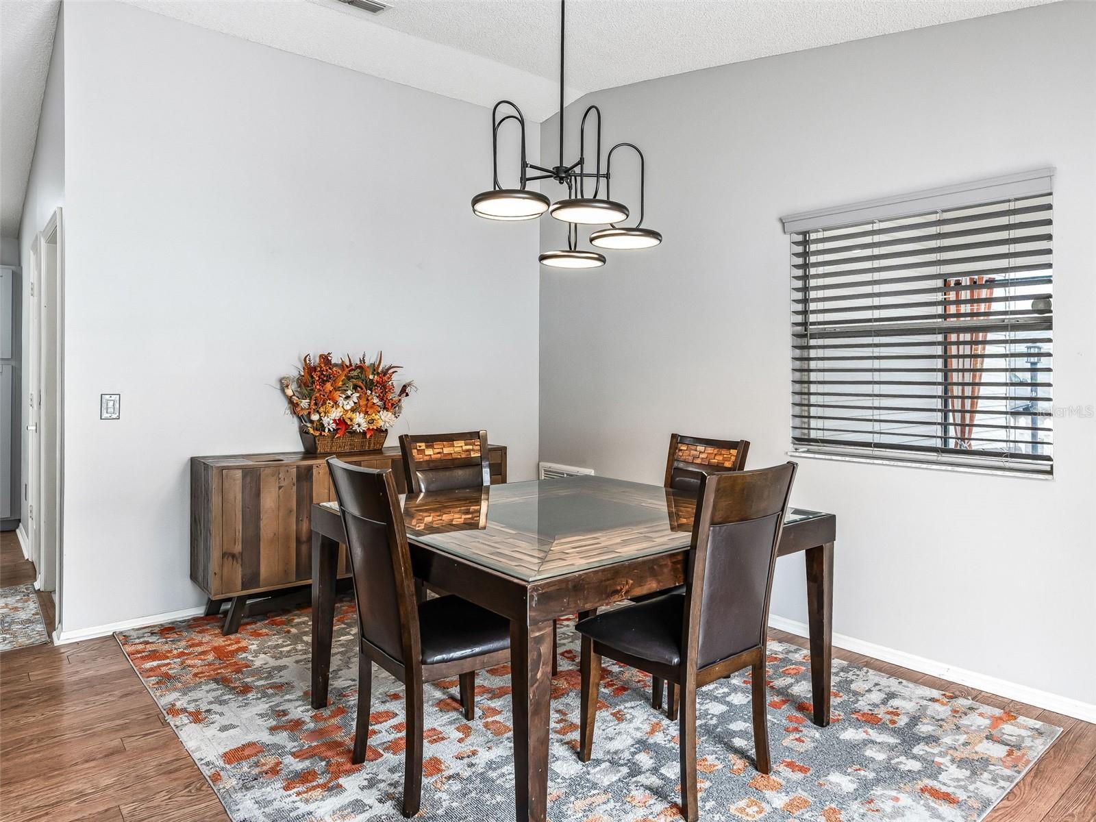 Image 11 of 44 For 444 Hildalgo Drive