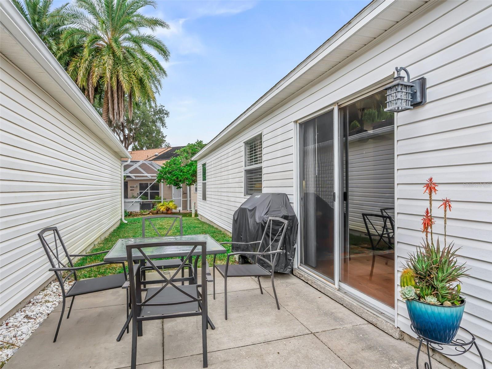 Image 37 of 44 For 444 Hildalgo Drive