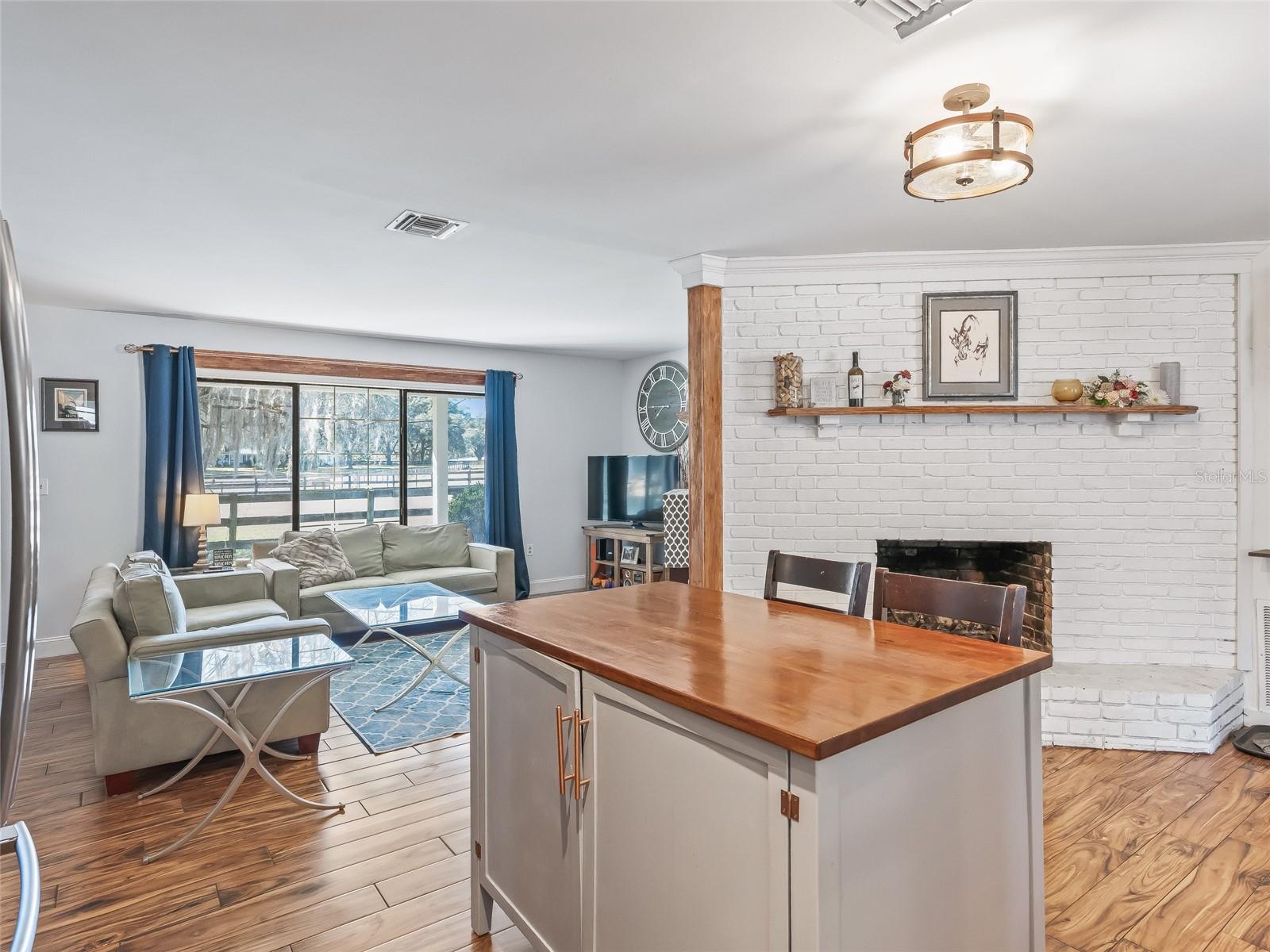 Image 18 of 62 For 16 Meadow Wood Drive