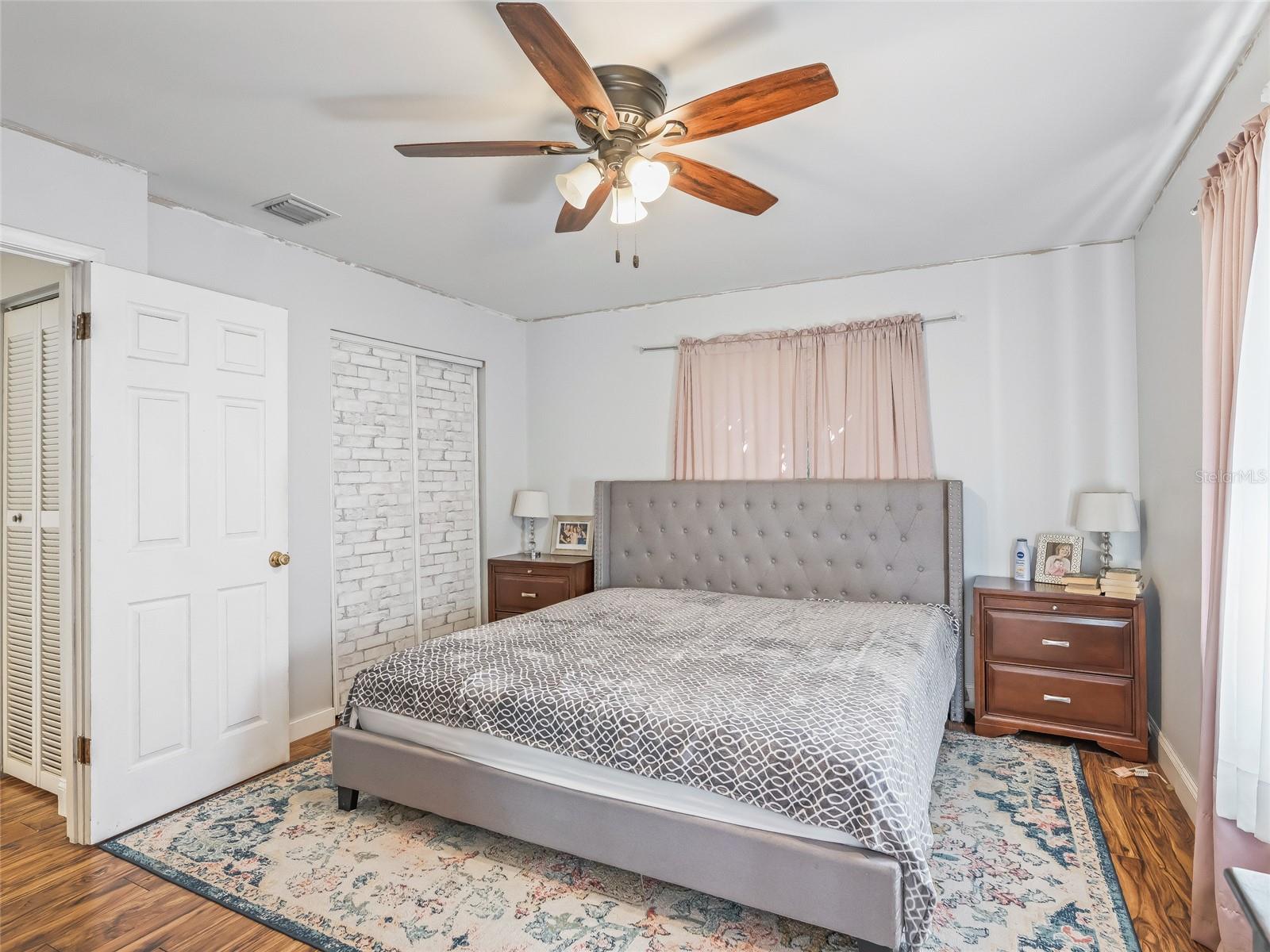 Image 26 of 62 For 16 Meadow Wood Drive