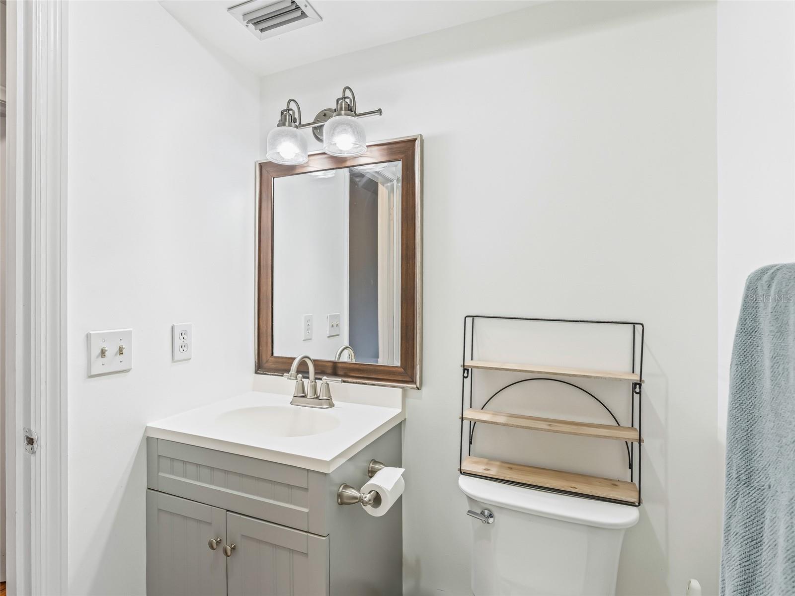 Image 32 of 62 For 16 Meadow Wood Drive