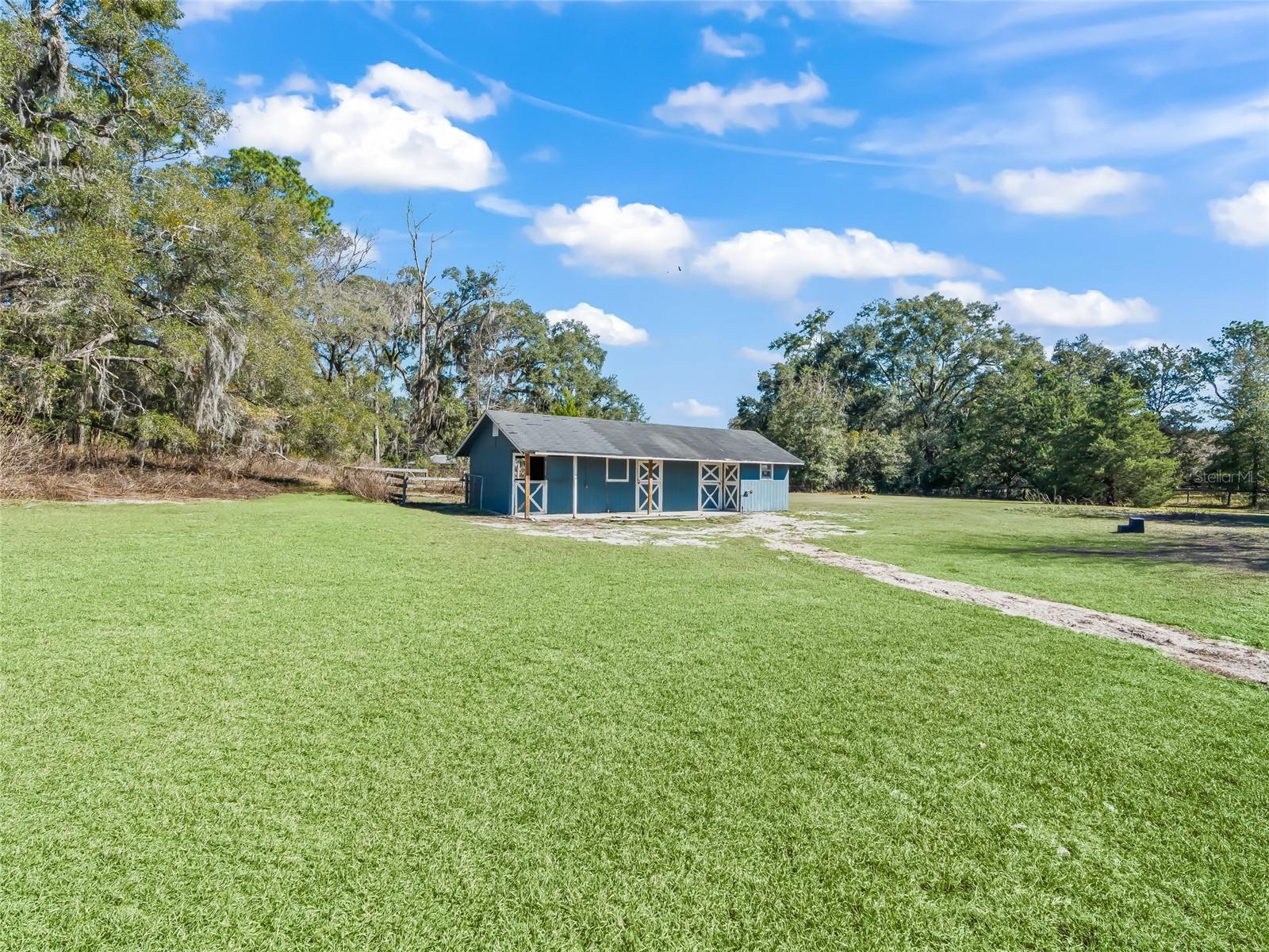 Image 47 of 62 For 16 Meadow Wood Drive