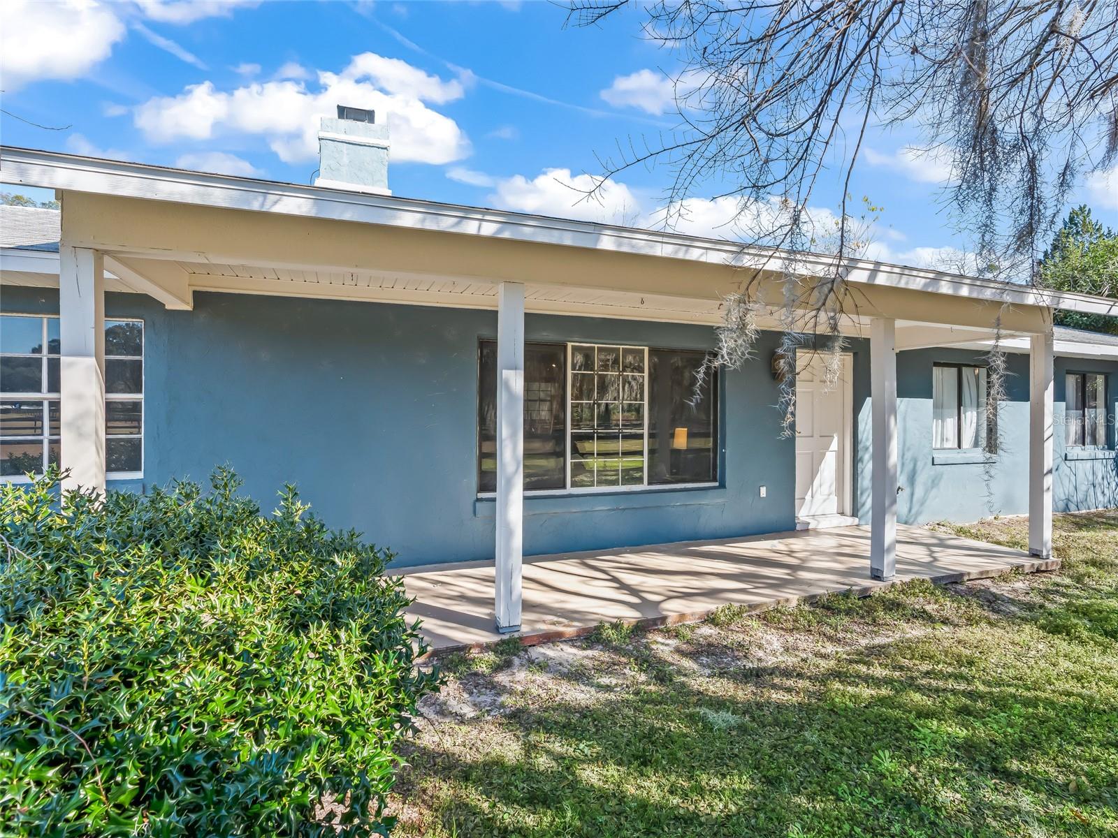 Image 9 of 62 For 16 Meadow Wood Drive