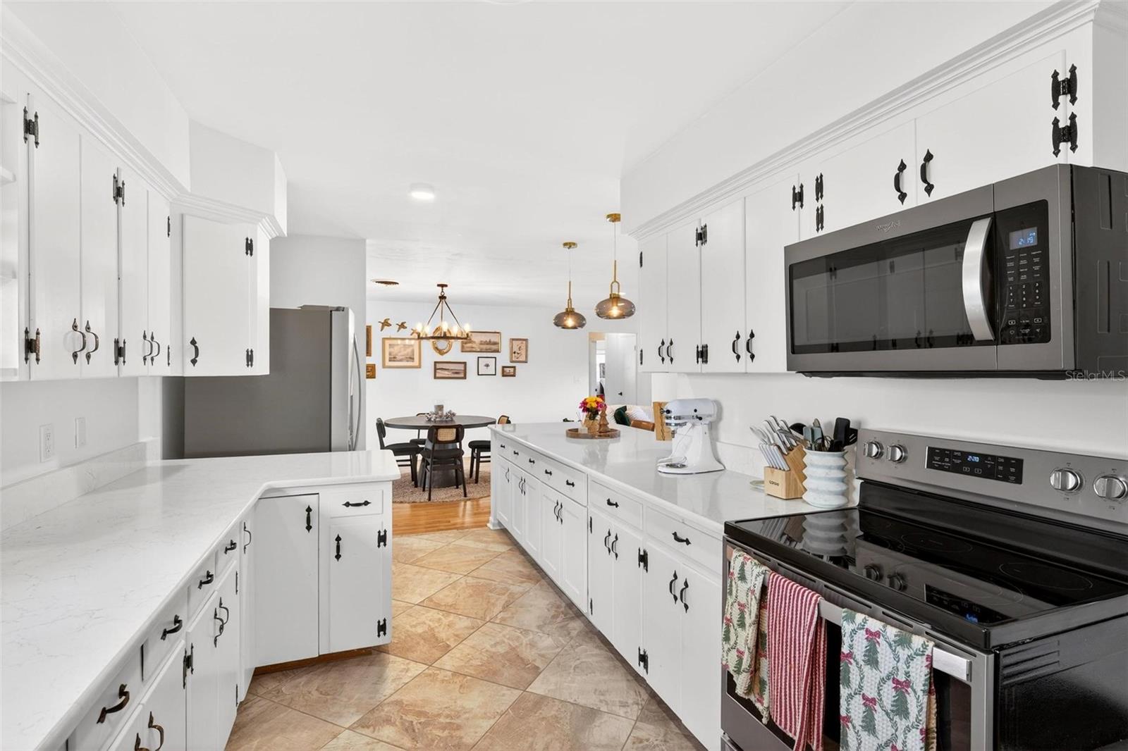 Image 20 of 64 For 2311 Sunset Drive