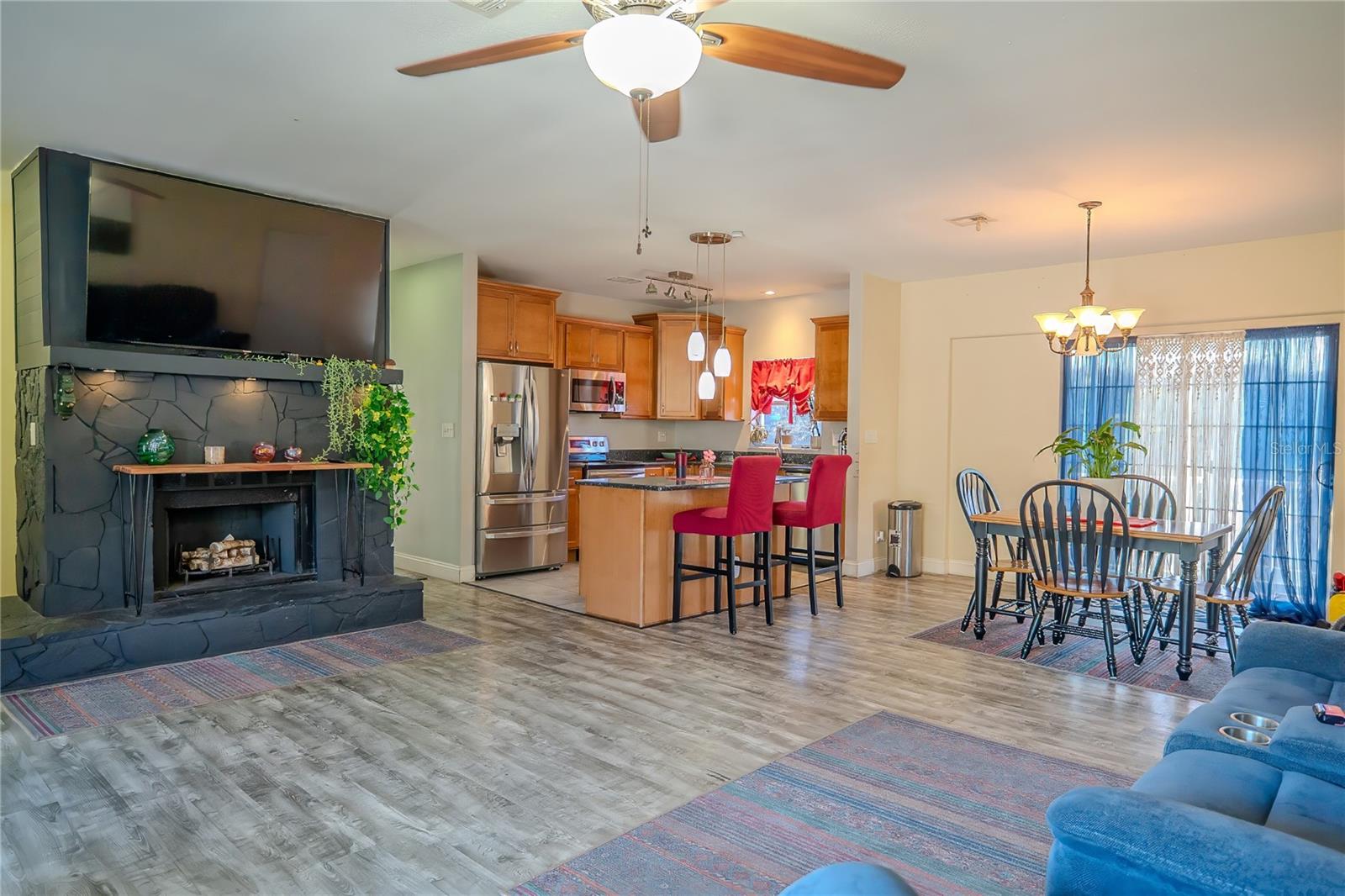 Image 15 of 90 For 660 Shady Nook Drive