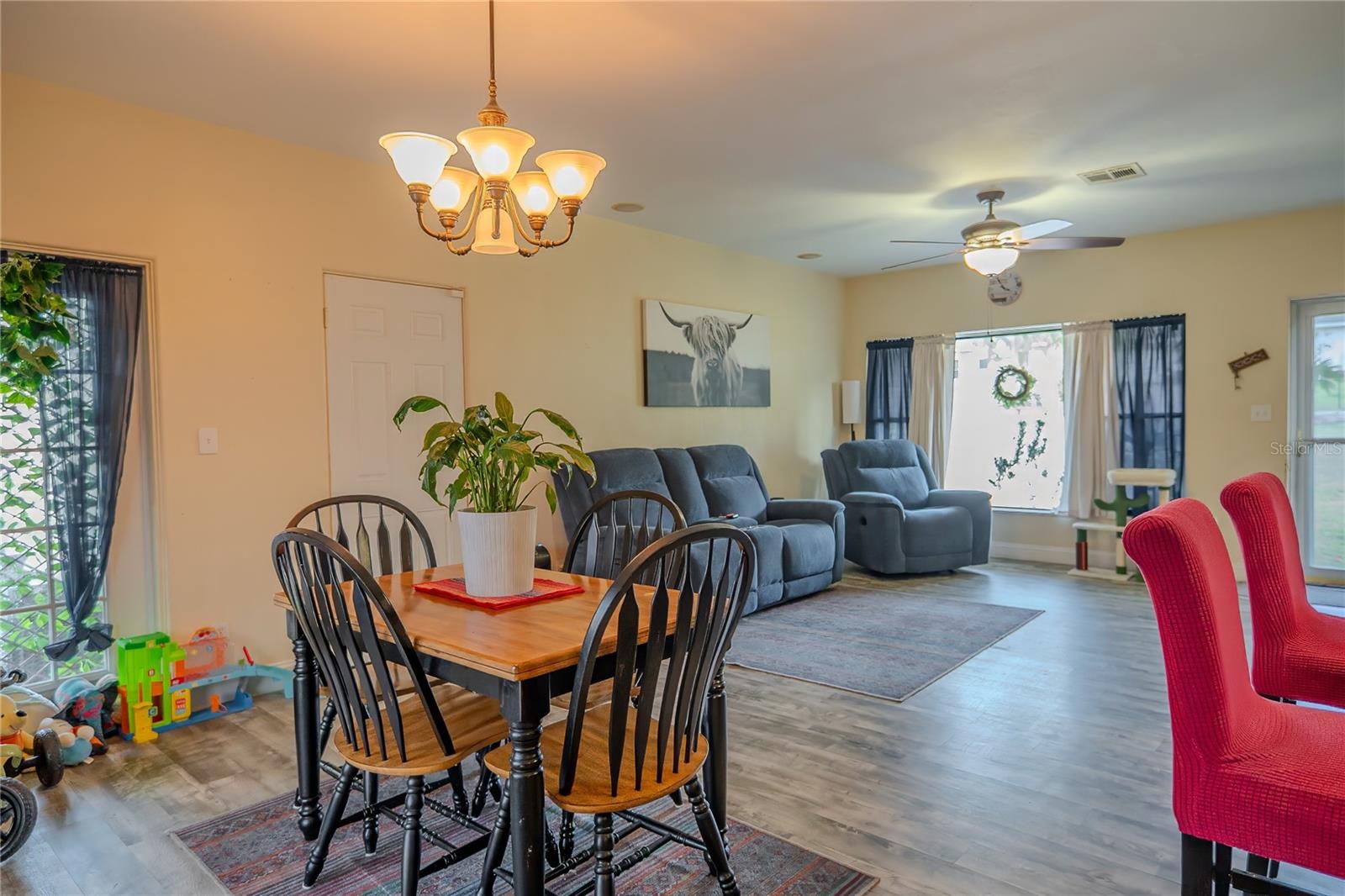 Image 20 of 90 For 660 Shady Nook Drive