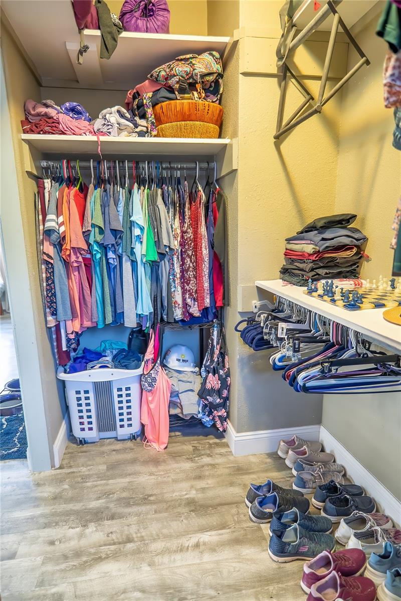 Image 31 of 90 For 660 Shady Nook Drive