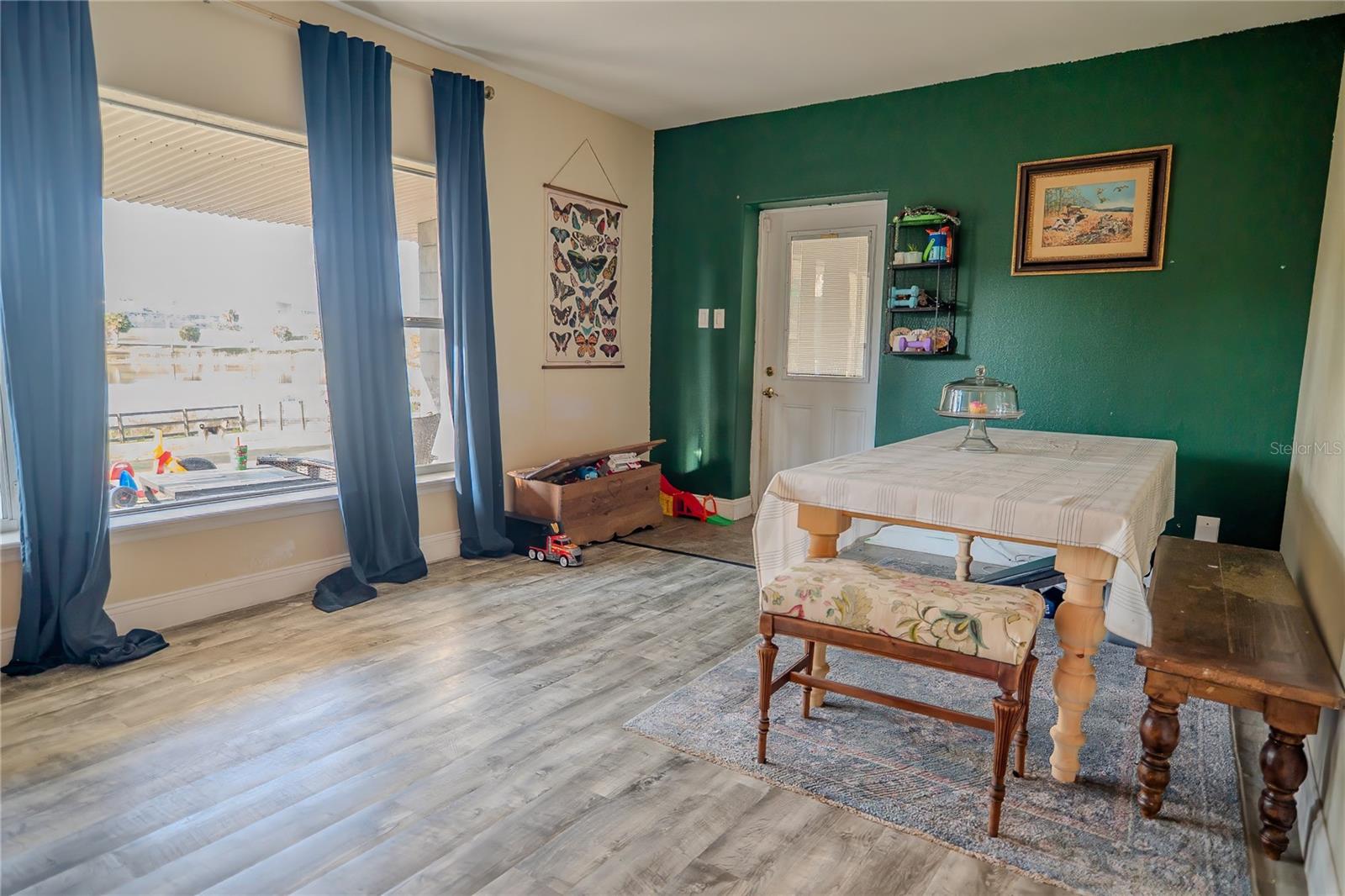 Image 40 of 90 For 660 Shady Nook Drive