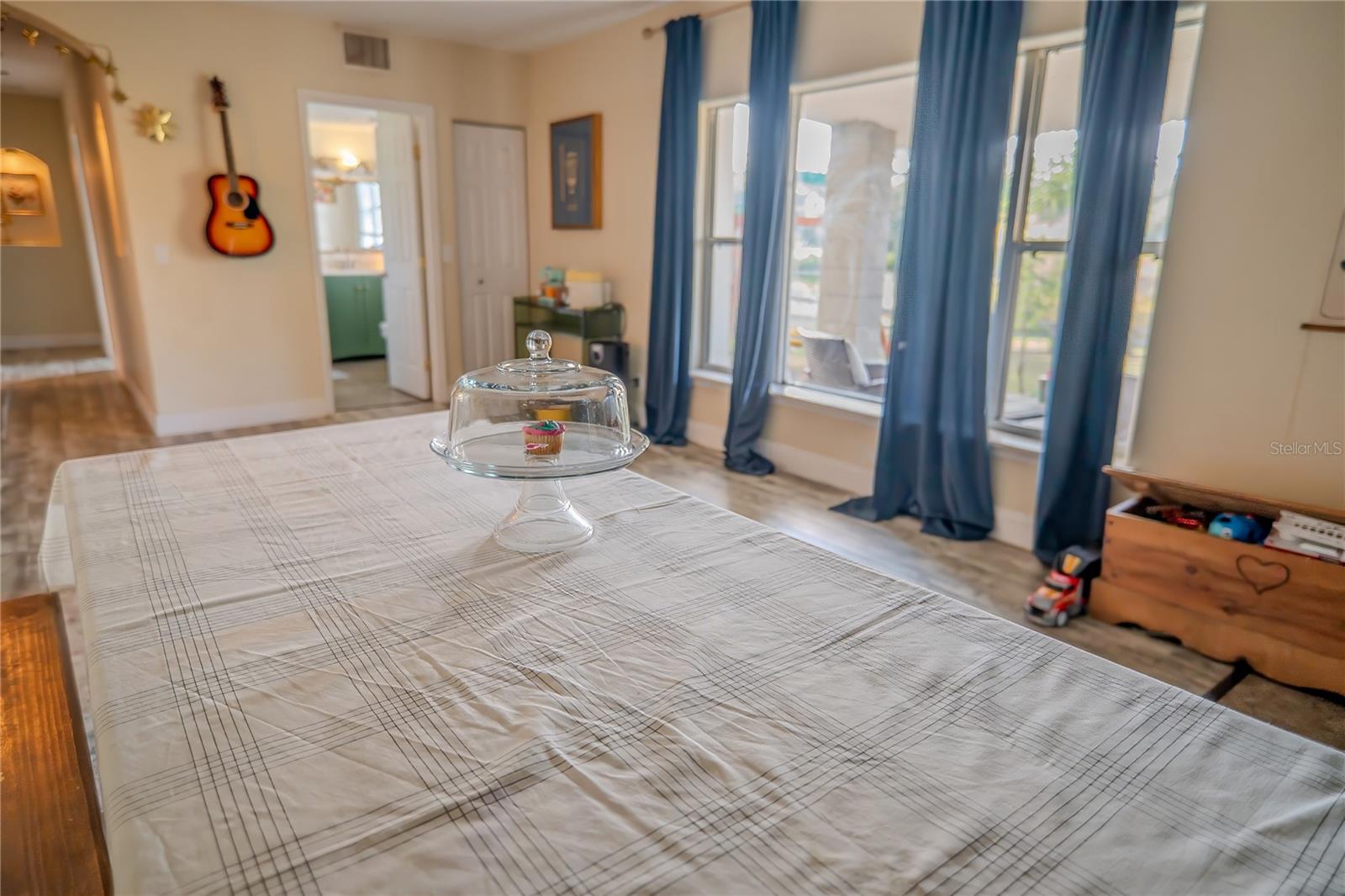 Image 41 of 90 For 660 Shady Nook Drive