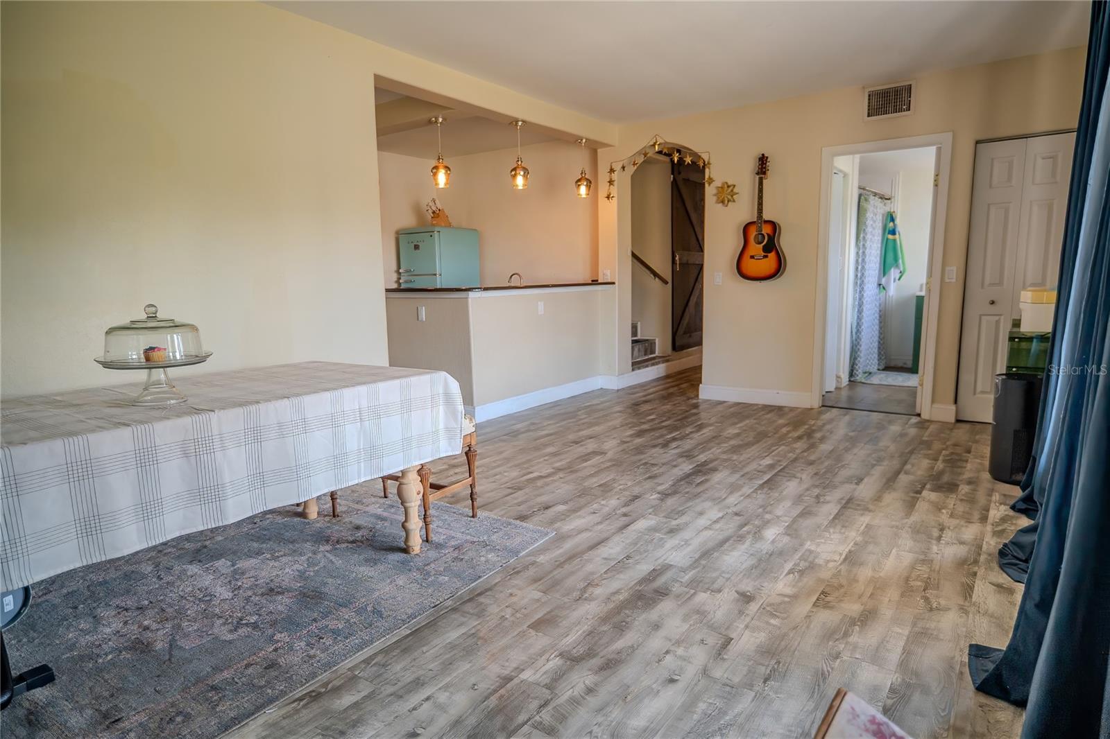 Image 42 of 90 For 660 Shady Nook Drive