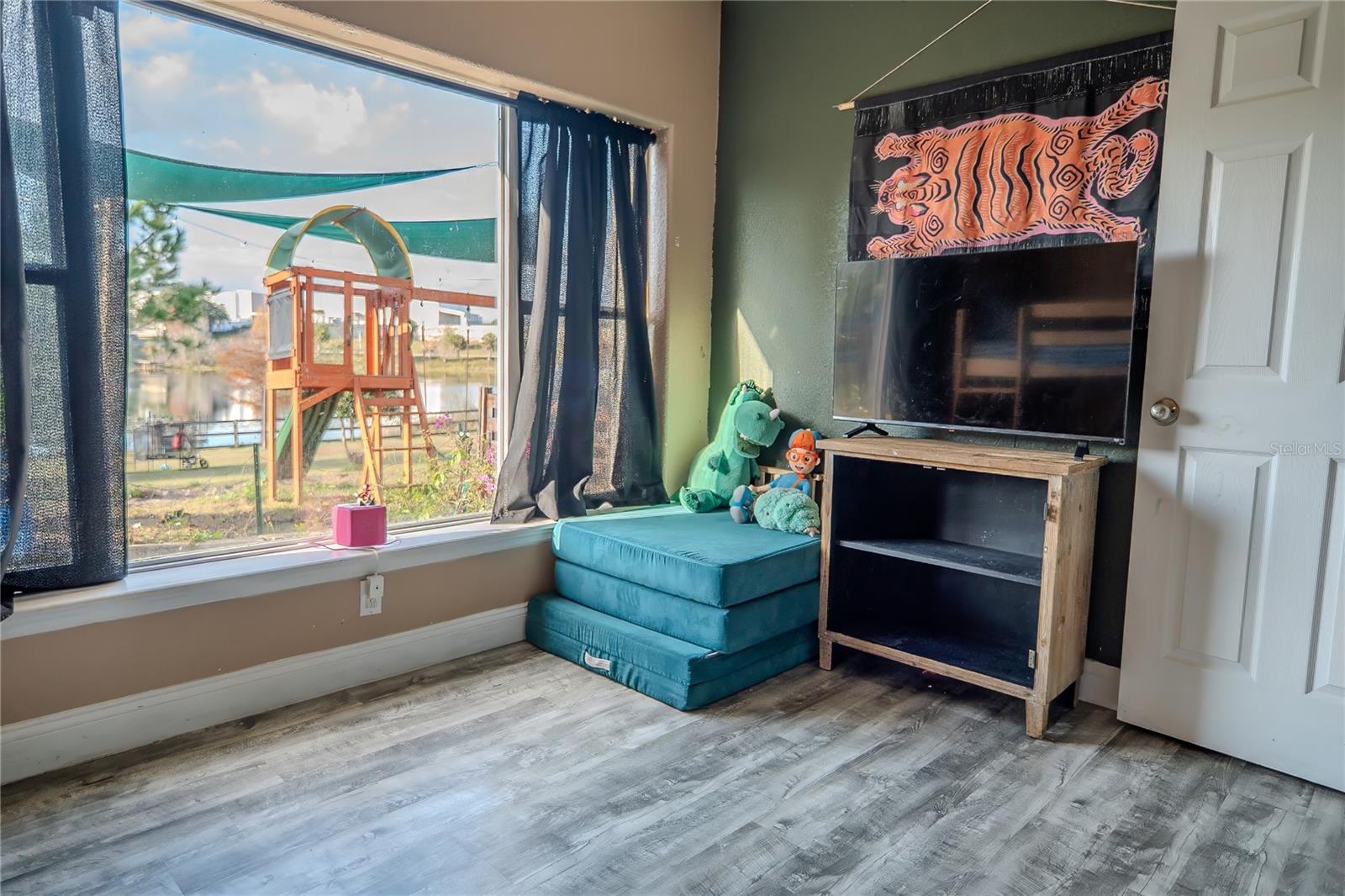 Image 61 of 90 For 660 Shady Nook Drive