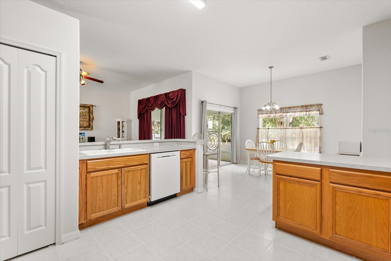 Image 14 of 43 For 1331 Briarhaven Lane