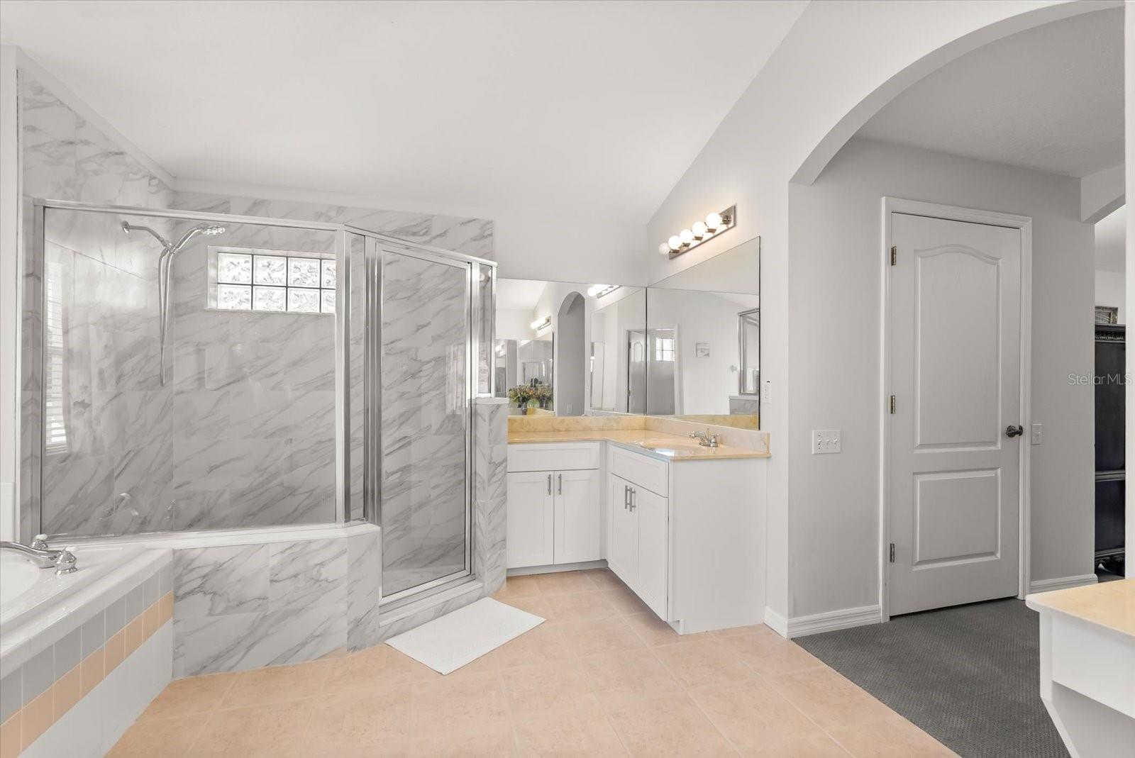 Image 24 of 43 For 1331 Briarhaven Lane