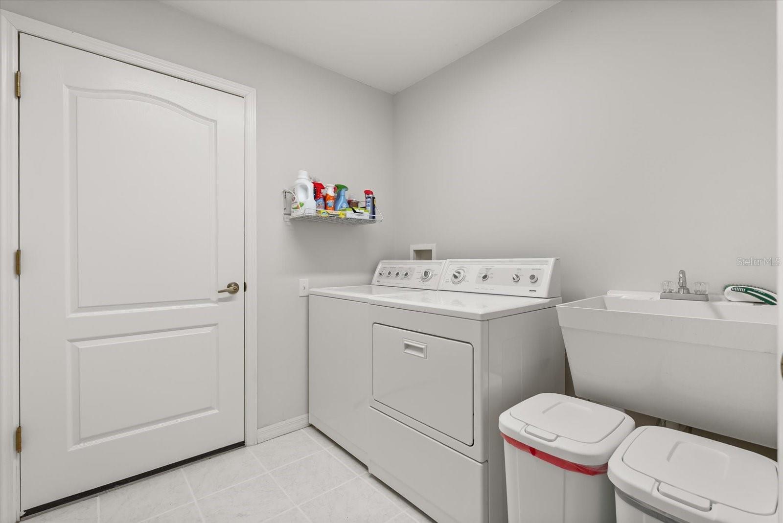 Image 33 of 43 For 1331 Briarhaven Lane