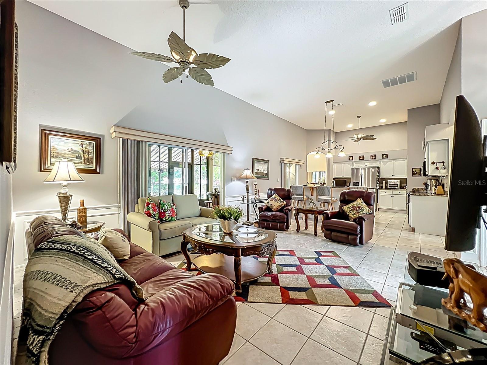 Image 12 of 31 For 24112 Robinwood Street