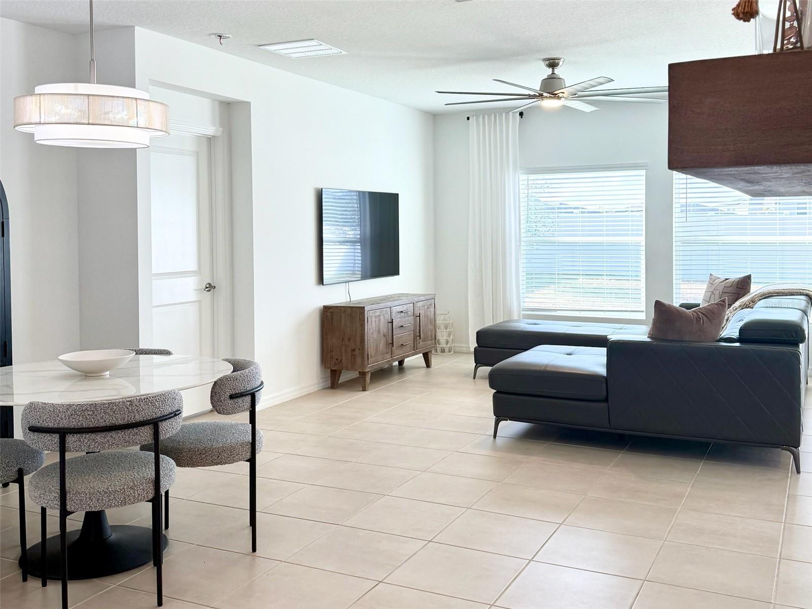 Image 10 of 28 For 1126 Calico Pointe Circle