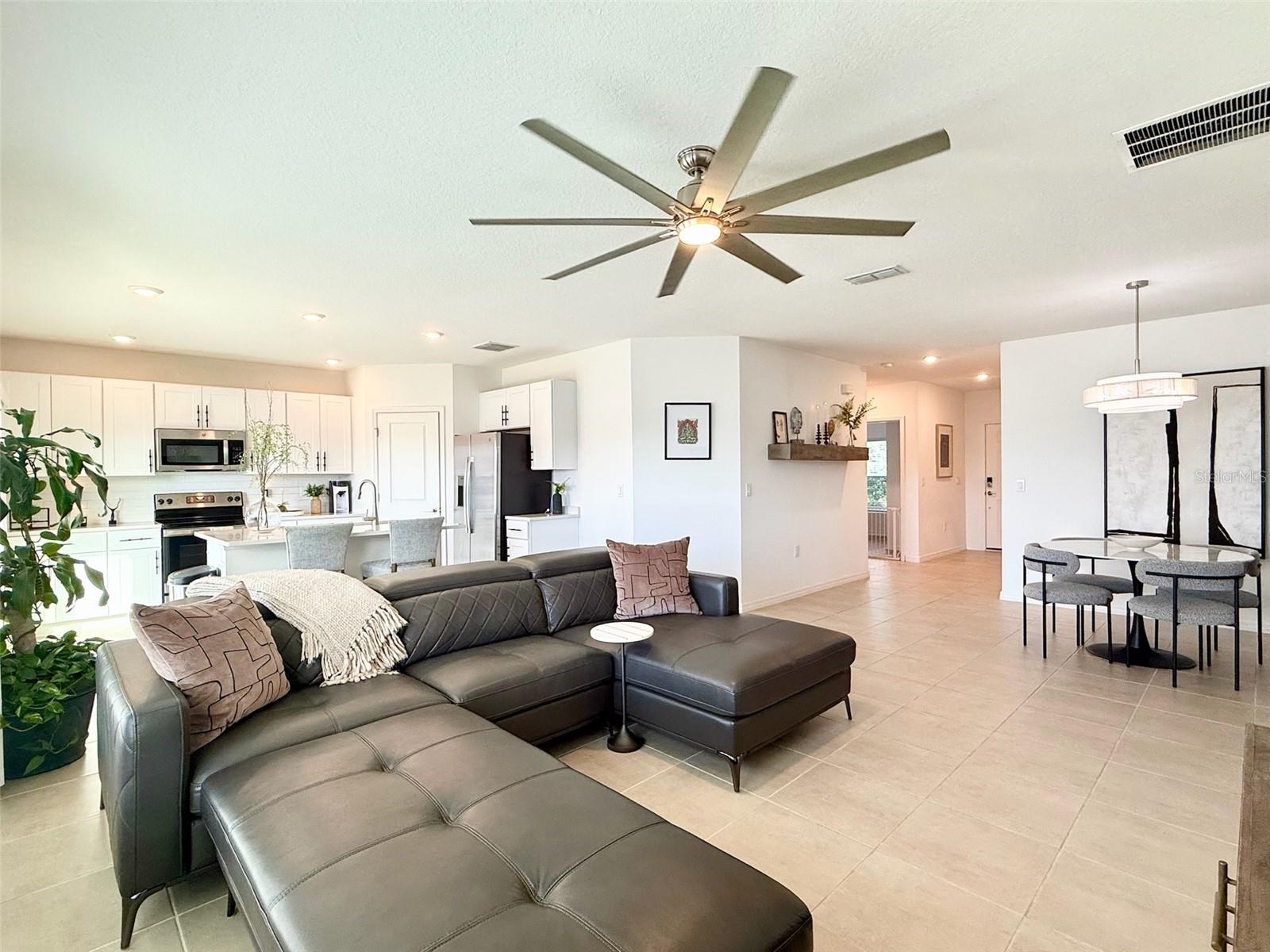 Image 13 of 28 For 1126 Calico Pointe Circle