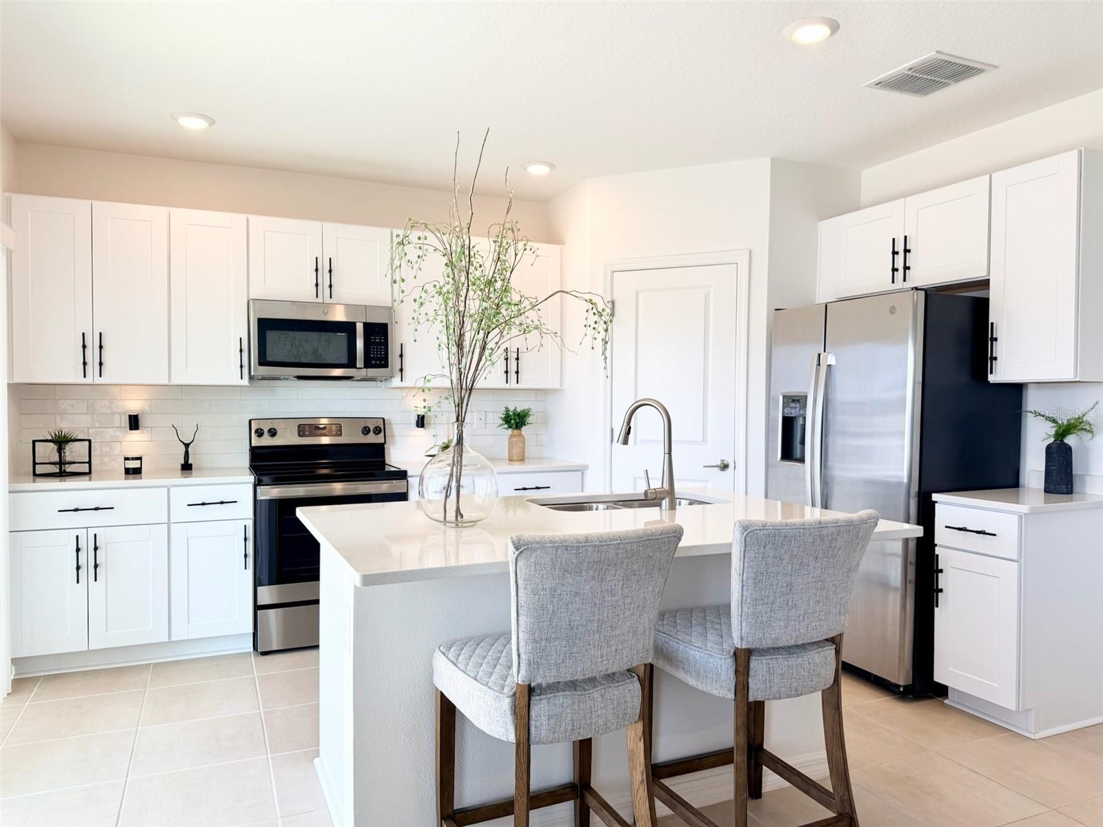 Image 8 of 28 For 1126 Calico Pointe Circle