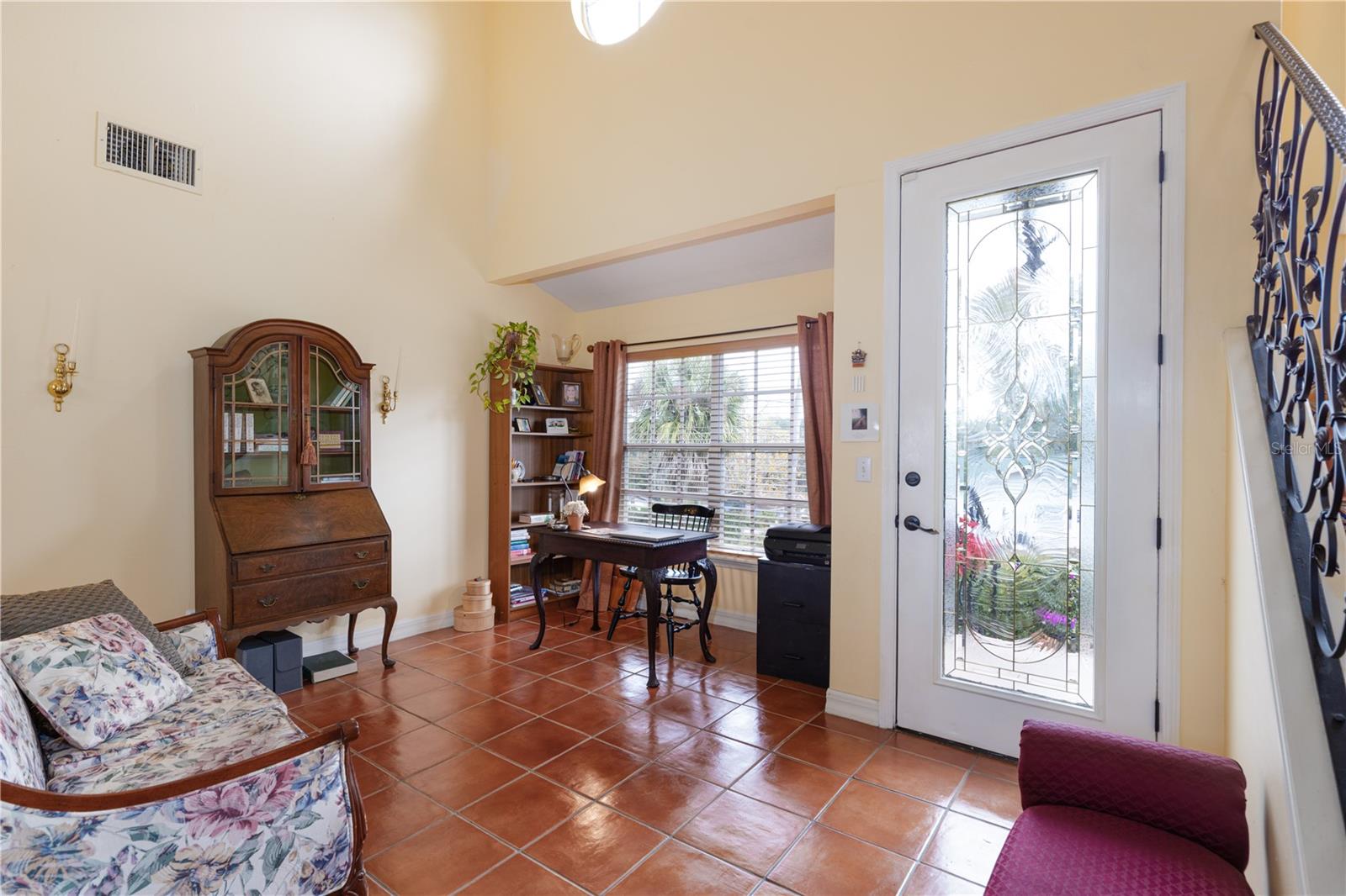 Image 10 of 74 For 1405 Hilltop Drive