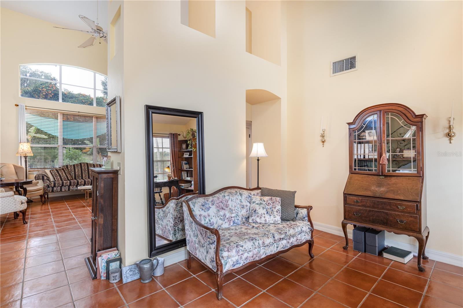 Image 16 of 74 For 1405 Hilltop Drive