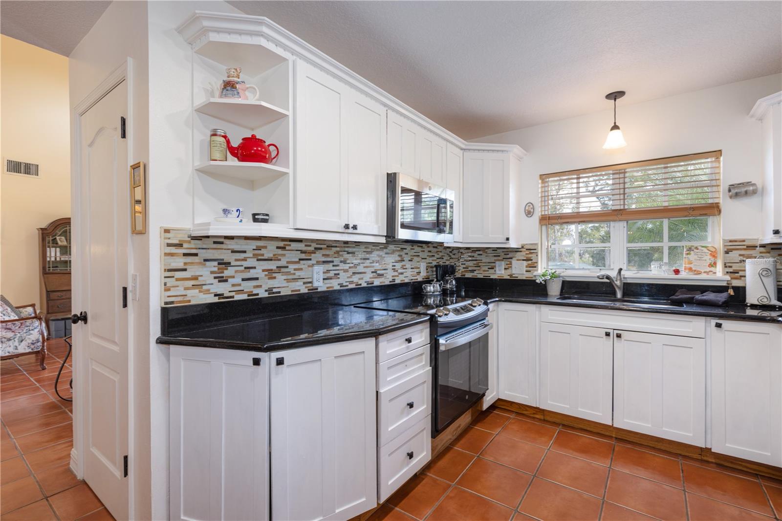 Image 31 of 74 For 1405 Hilltop Drive